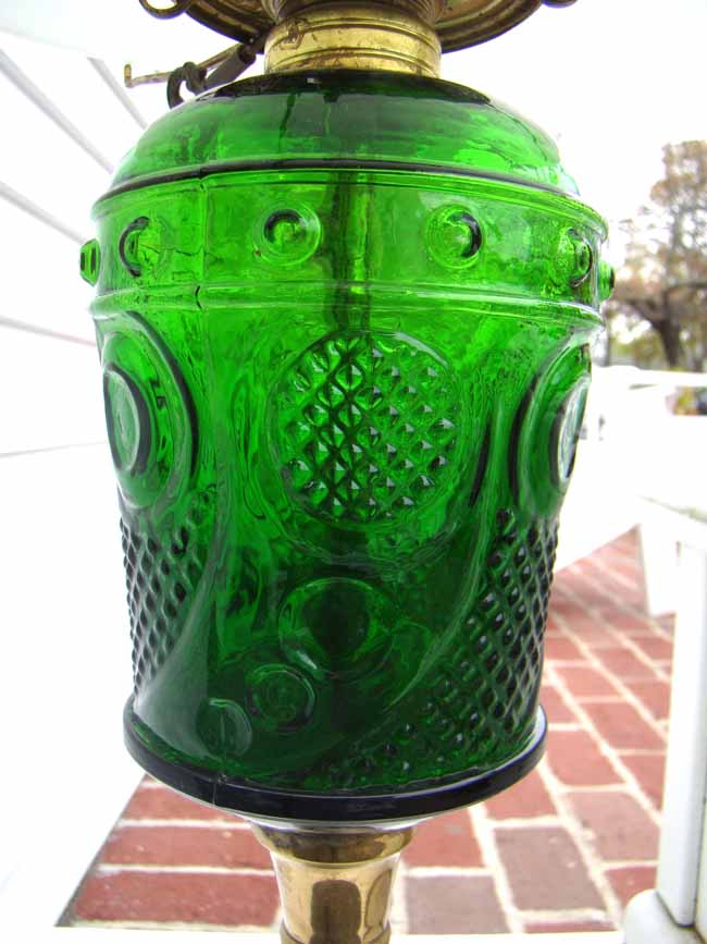 A very attractive 19th century oil lamp mounted in emerald green and milk glass circa 1875 — image 2