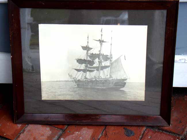 A rare original photo of the New Bedford Whale ship "PLATINA" circa 1900 — image 2