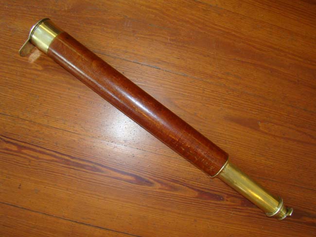 A nice 19th century single-draw Captain's spyglass with mahogany barrel circa 1830