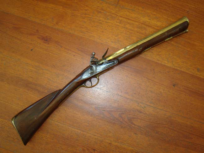 A fine 18th century English flintlock coaching blunderbuss inscribed “Kings Lynn, Norwich & Ipswich“ — image 2
