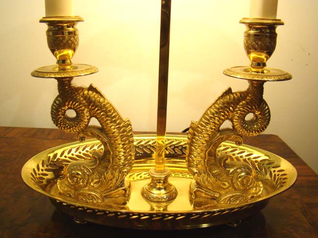 An exceptionally fine and beautiful vintage desk lamp with twin dolphin supports circa 1930 — image 2