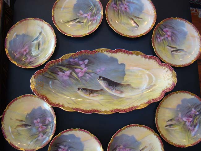 A FABULOUS antique hand painted fish service by Elite Works of Limoges, France circa 1890-1900 — image 3