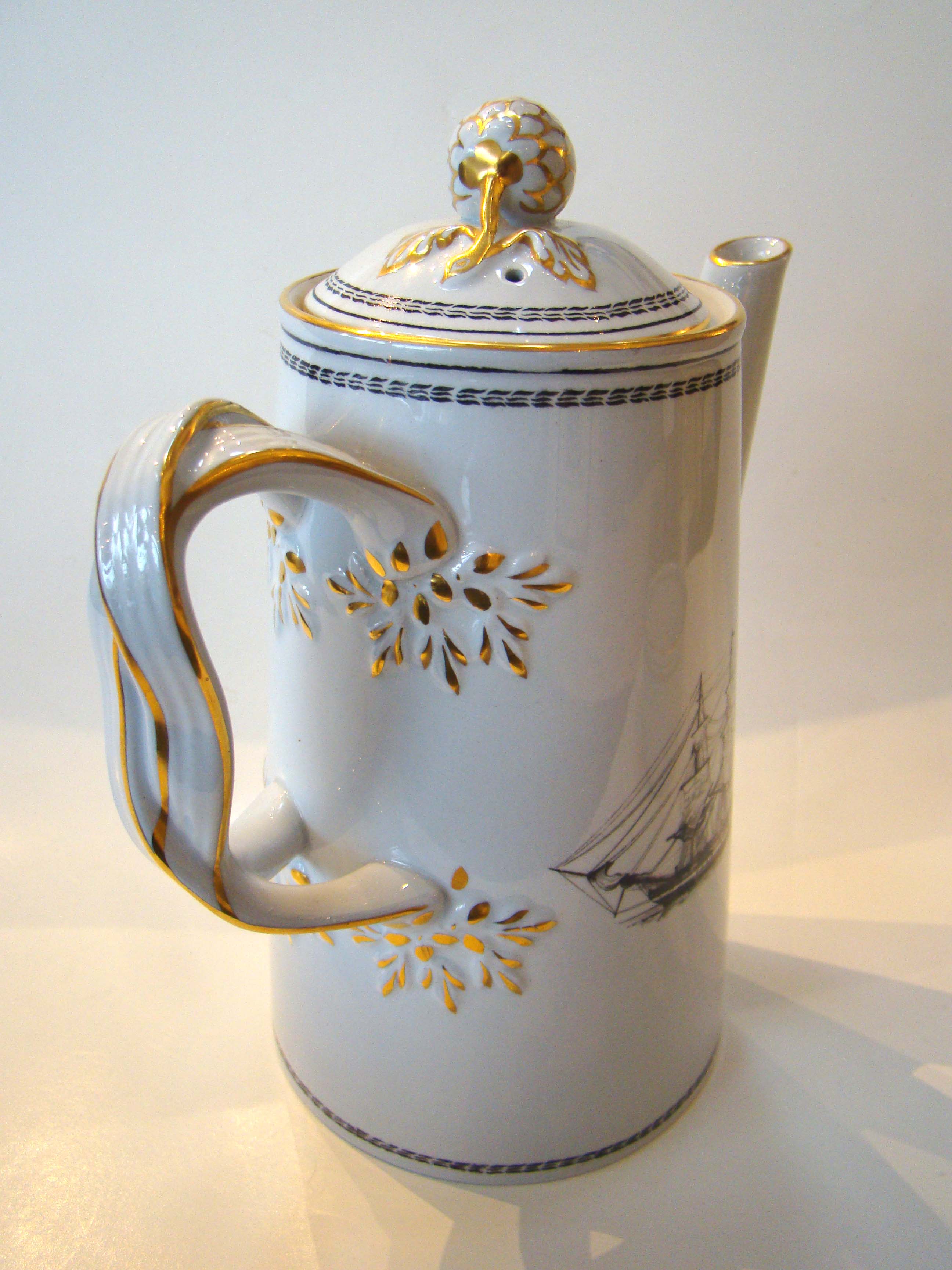 A fine vintage Copeland Spode Chinese Export 'style' Trade Winds pattern three piece coffee set — image 2