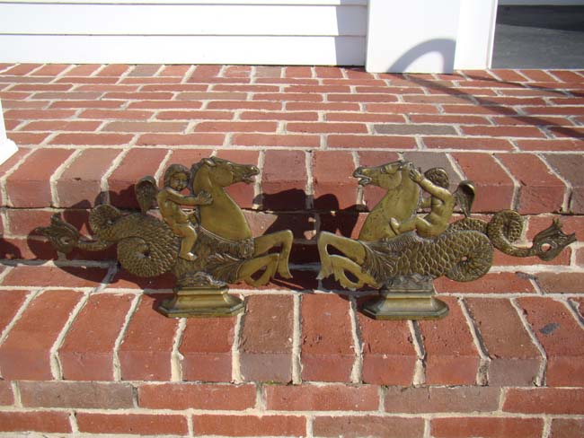 A fine and RARE pair of 19th century solid bronze Venetian Gondola Ornaments featuring a cherub riding a seahorse — image 4