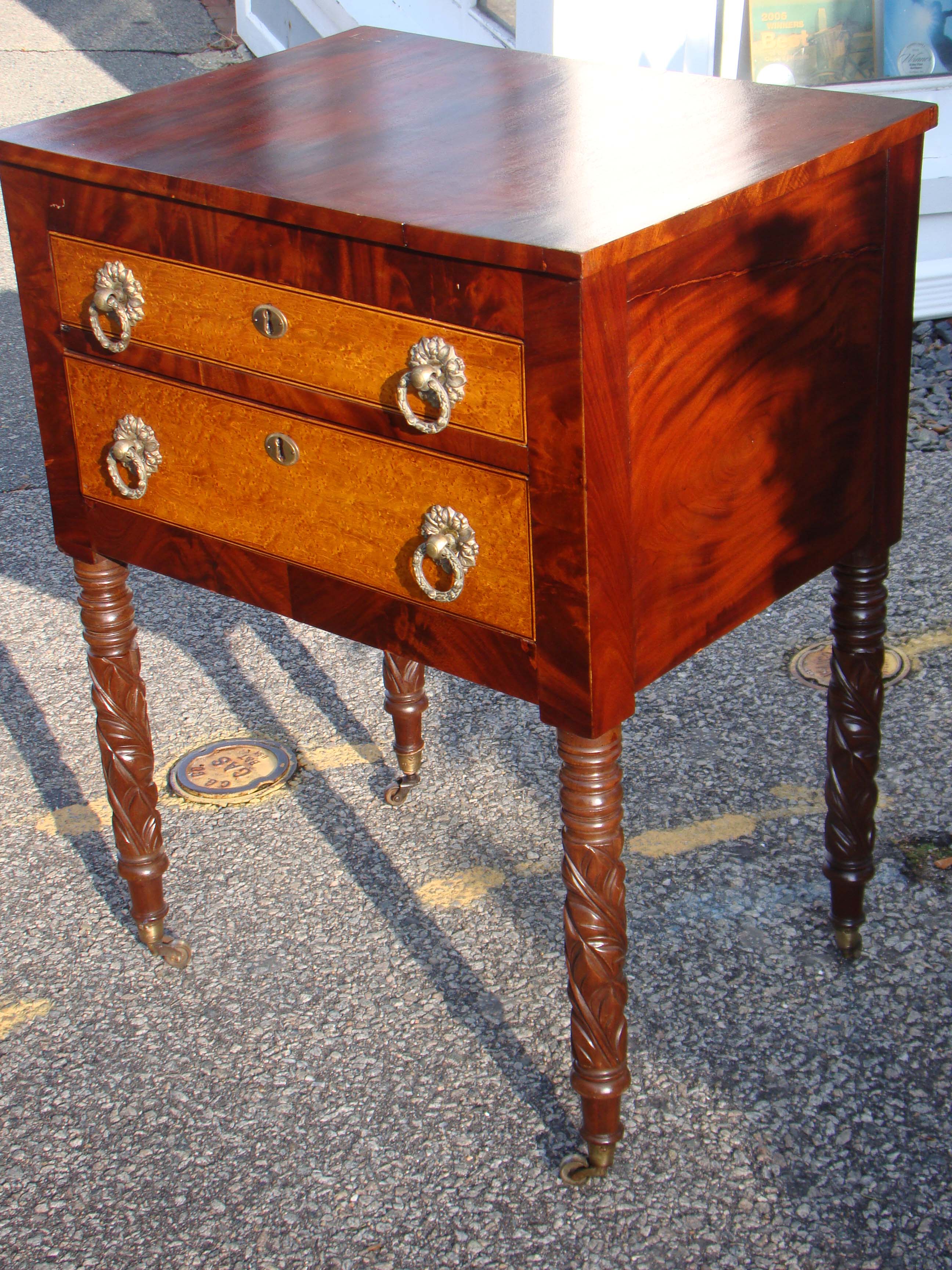 A fine Sheraton two-drawer stand circa 1825 — image 2