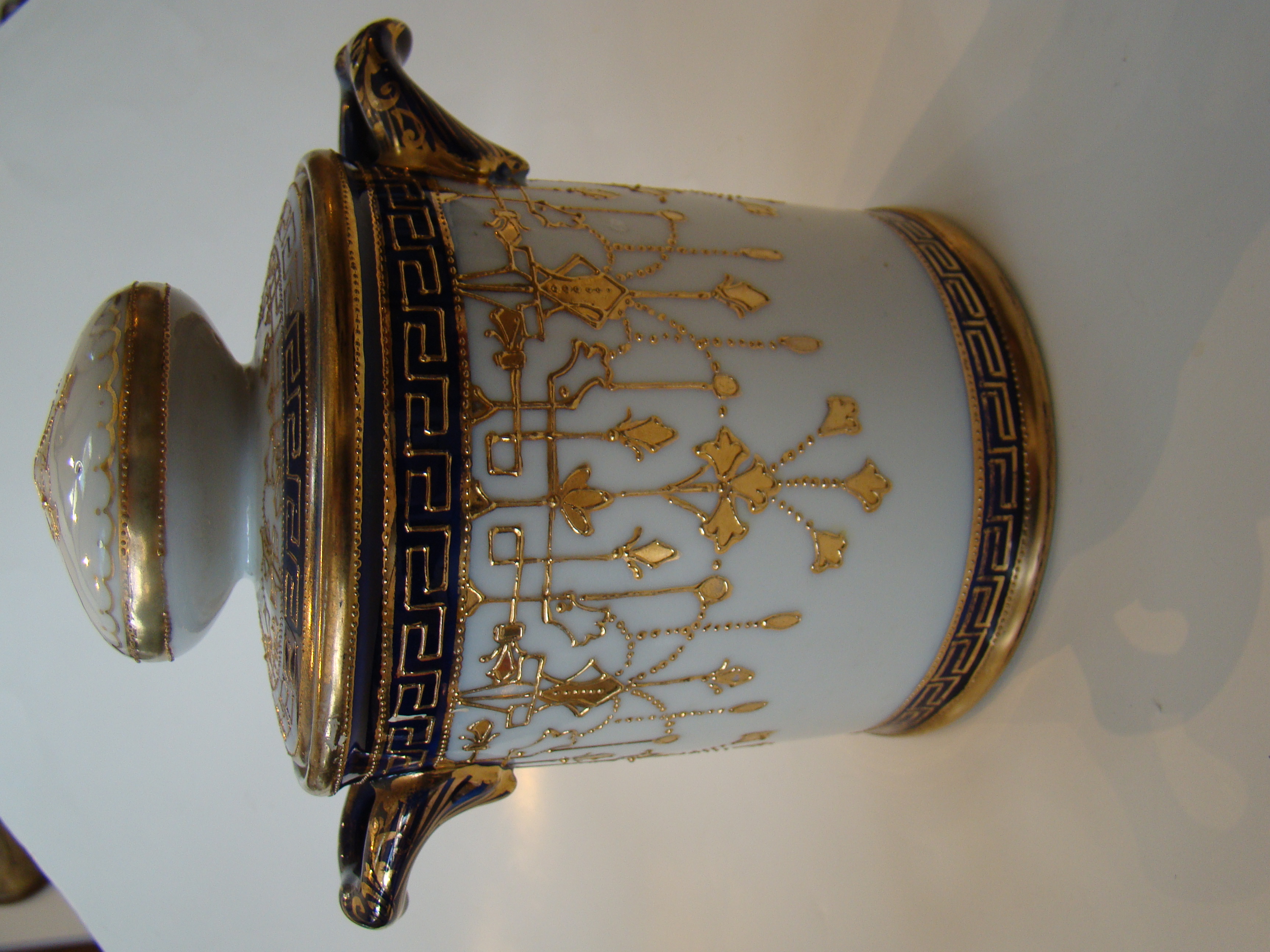 A visually stunning hand painted NIPPON covered jar circa 1900 — image 3