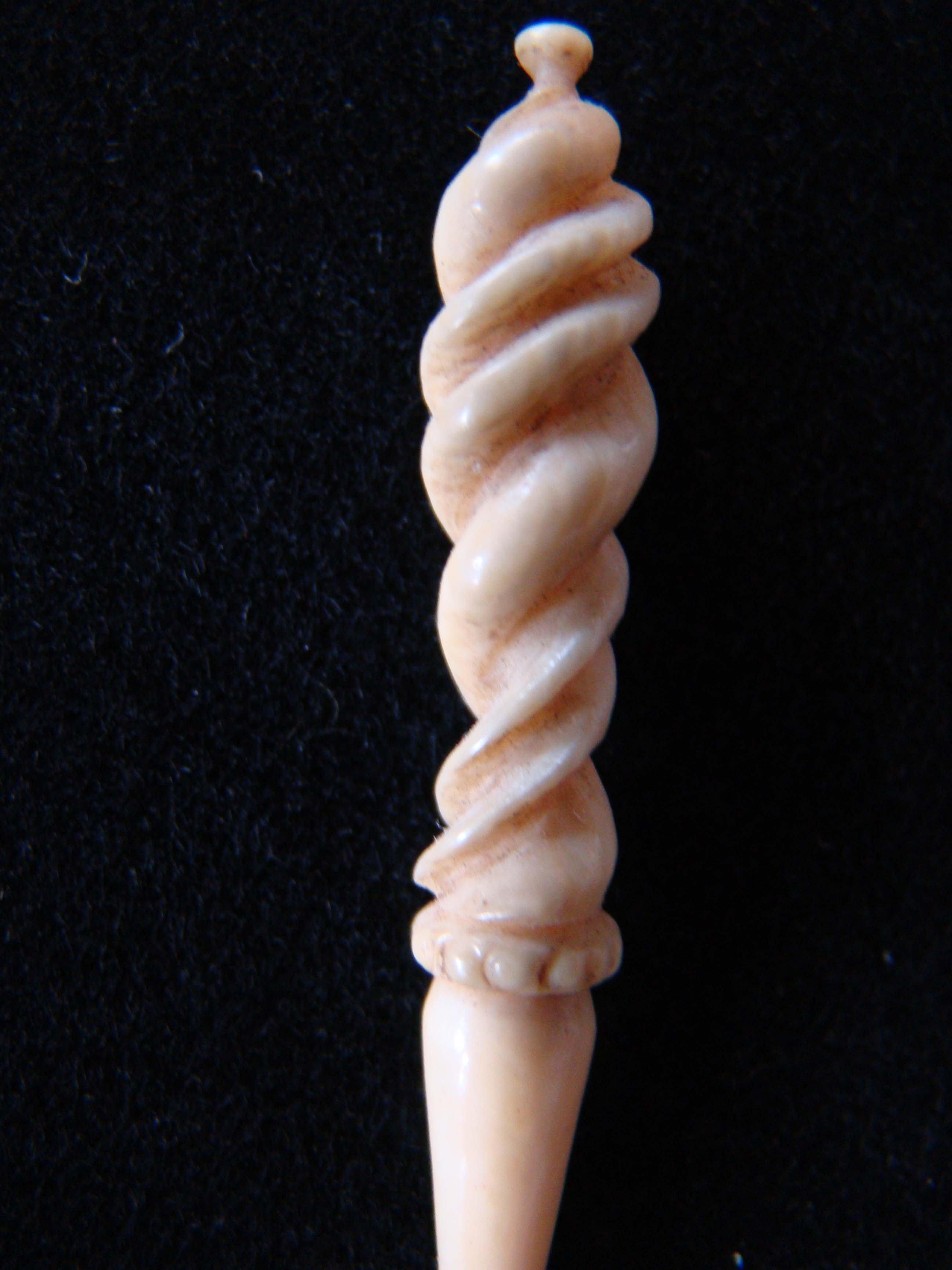 A fine group of four 19th century sailor-carved whale 'ivory' and whalebone bodkins circa 1830-1880 — image 2