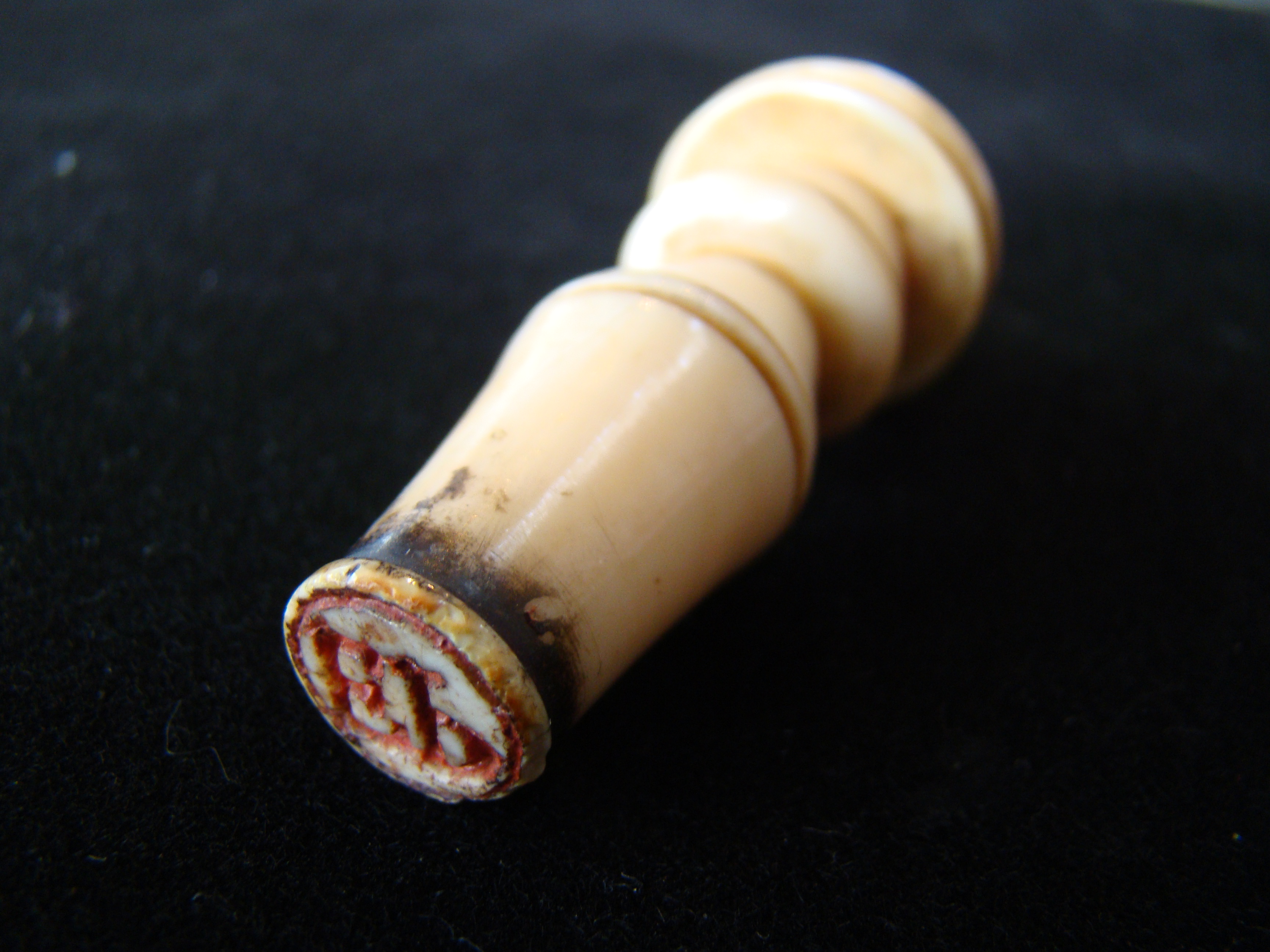 A 19th century sailor-carved whale ivory sealing wax stamp with the initials 'E P' circa 1830 — image 2