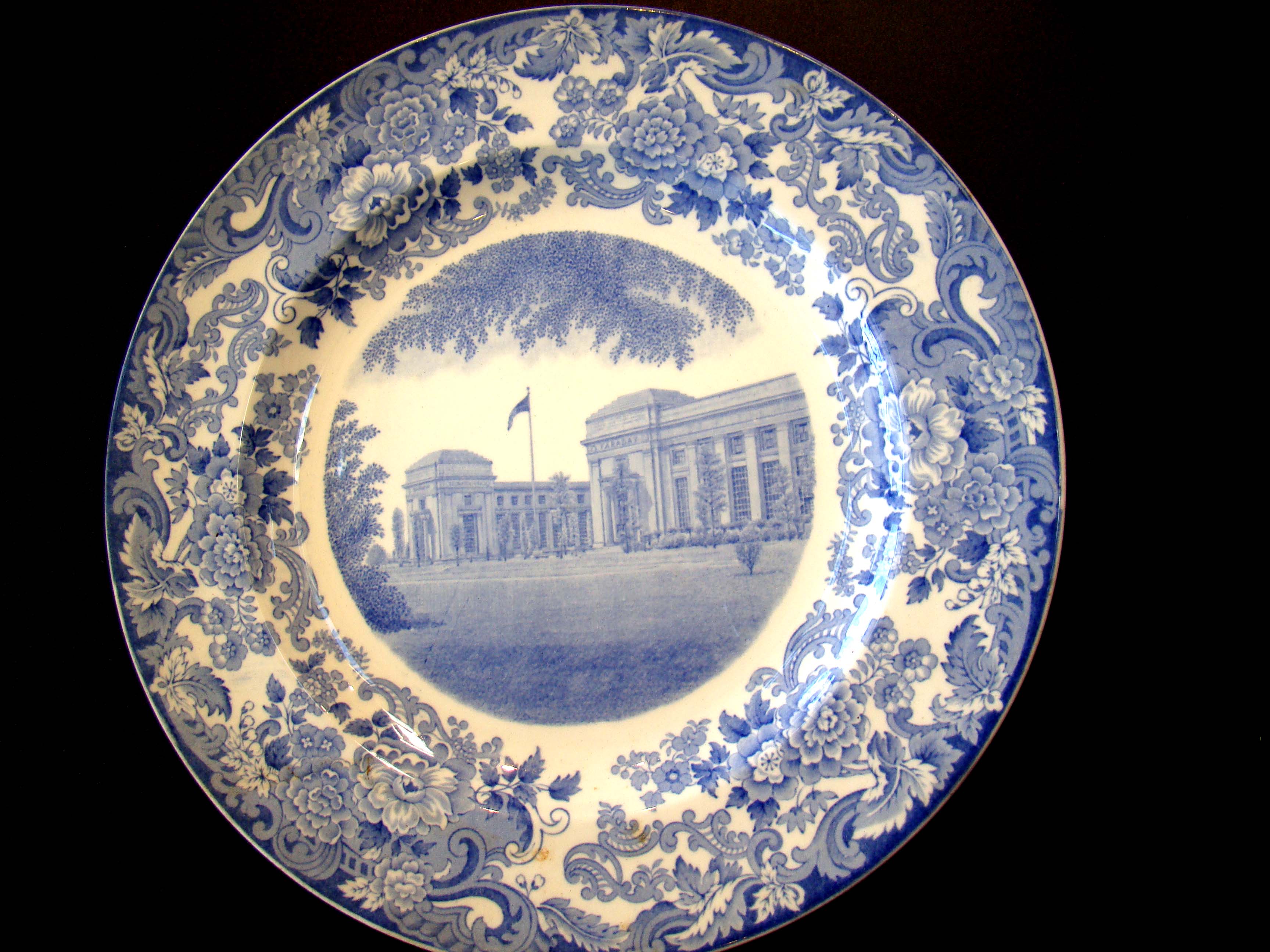 A rare set of six (9 shown in photo) M I T commemorative plates made by Wedgwood in 1930 — image 7