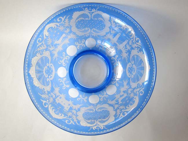A beautiful vintage Bohemian hart and doe pattern glass bowl — image 2