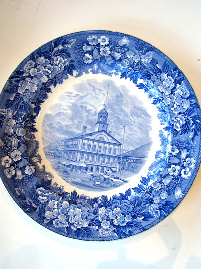 "Faneuil Hall, Boston, the Cradle of Liberty" made by Wedgwood in 1899