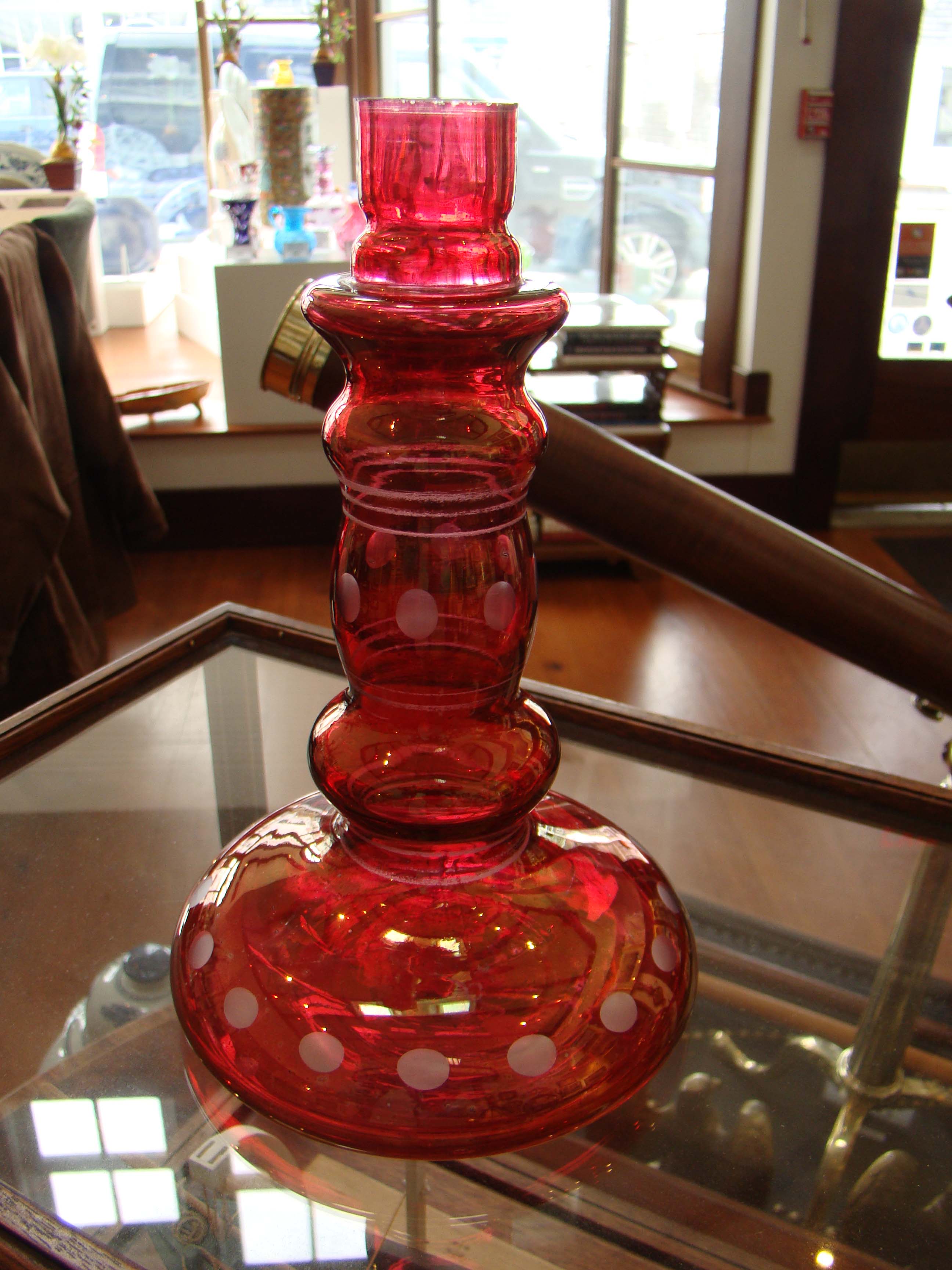 A beautiful pair of vintage etched ruby red glass candlesticks circa 1900 — image 2