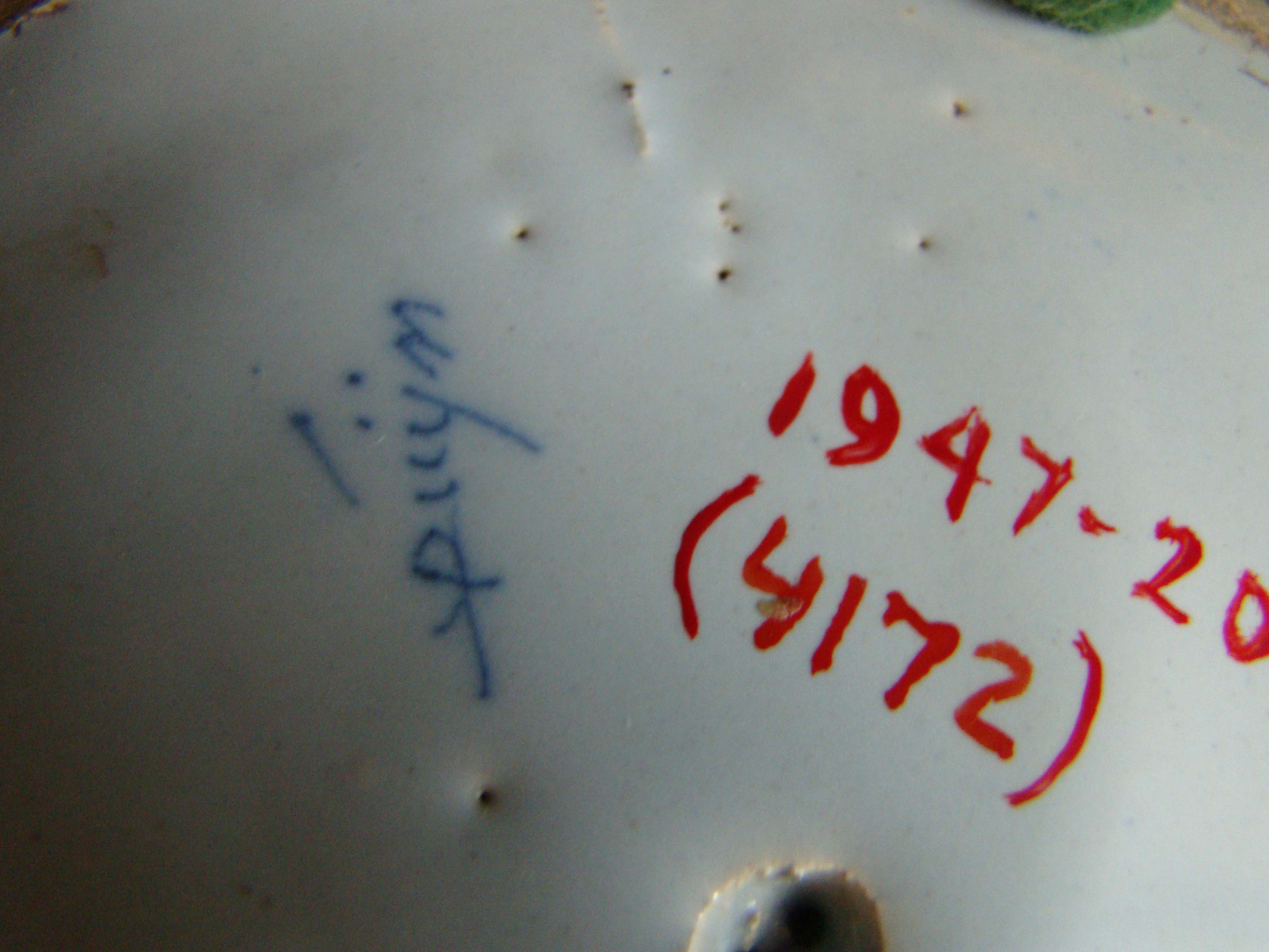 A fine and rare 18th century tin glazed Delft drug jar from the collections at Colonial Williamsburg — image 5