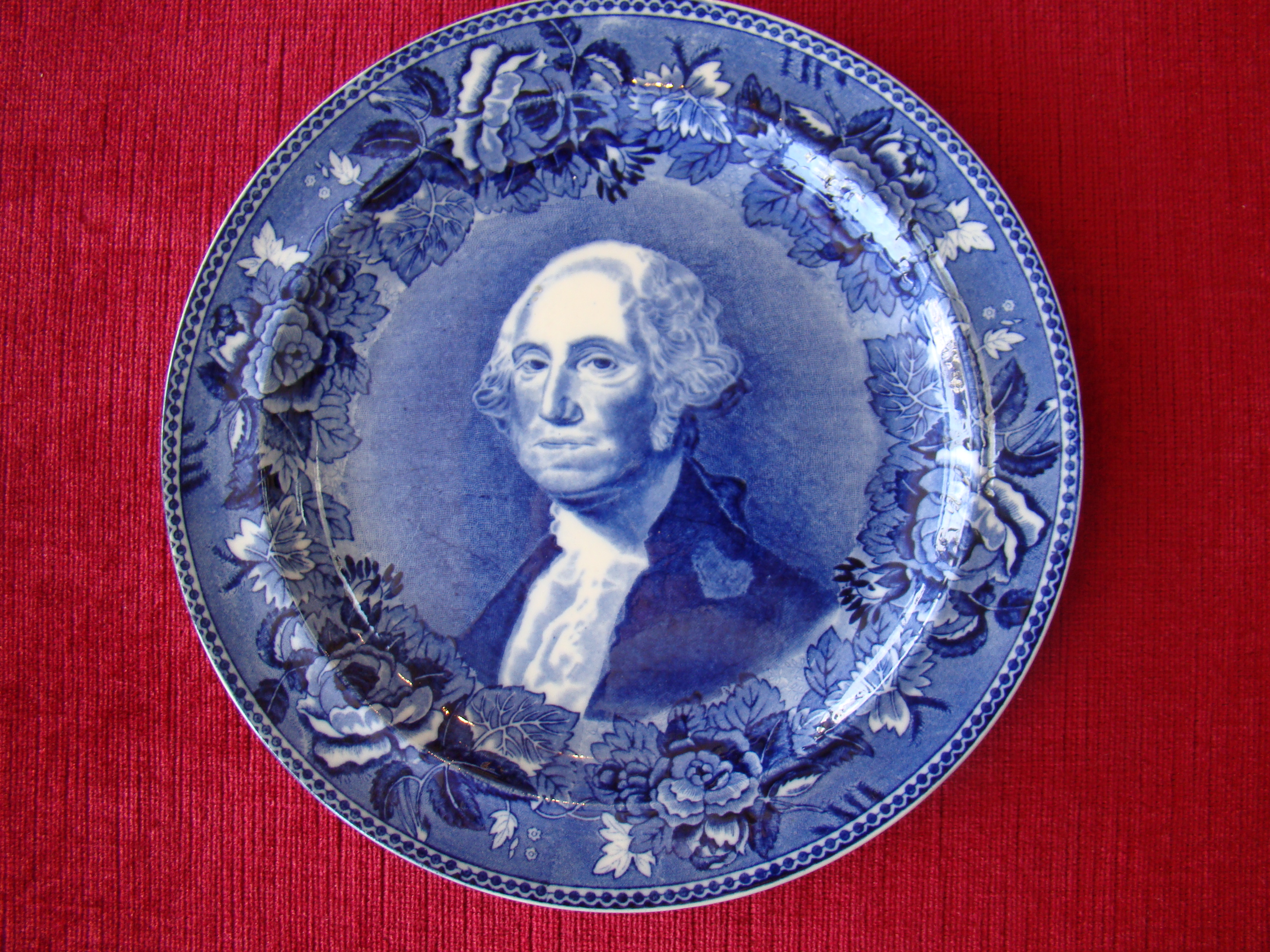A fine and rare Wedgwood plate circa 1900 depicting George Washington