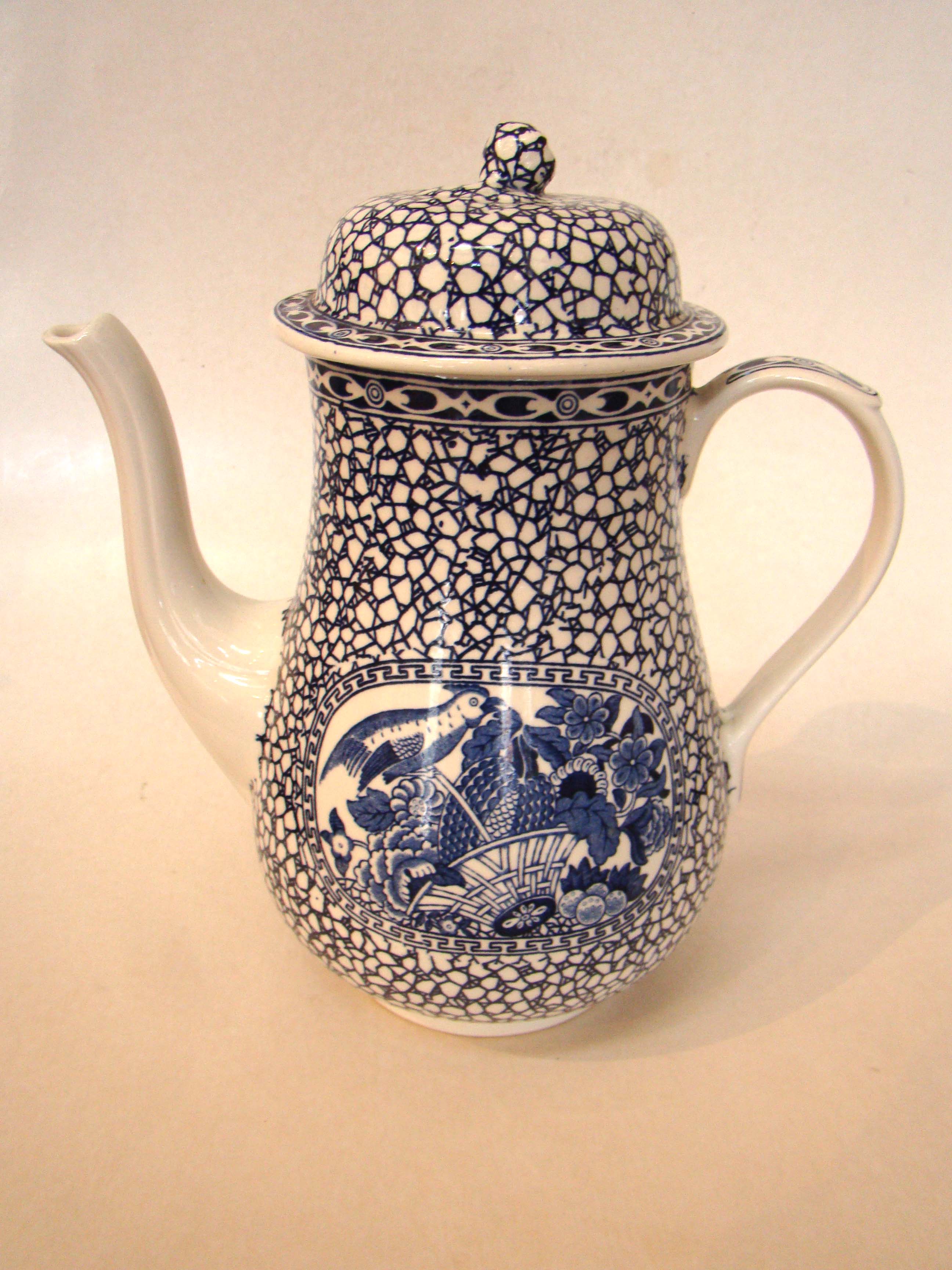 A fine Chinese Bird dinner service by William Adams based on a set first made in 1780 — image 2