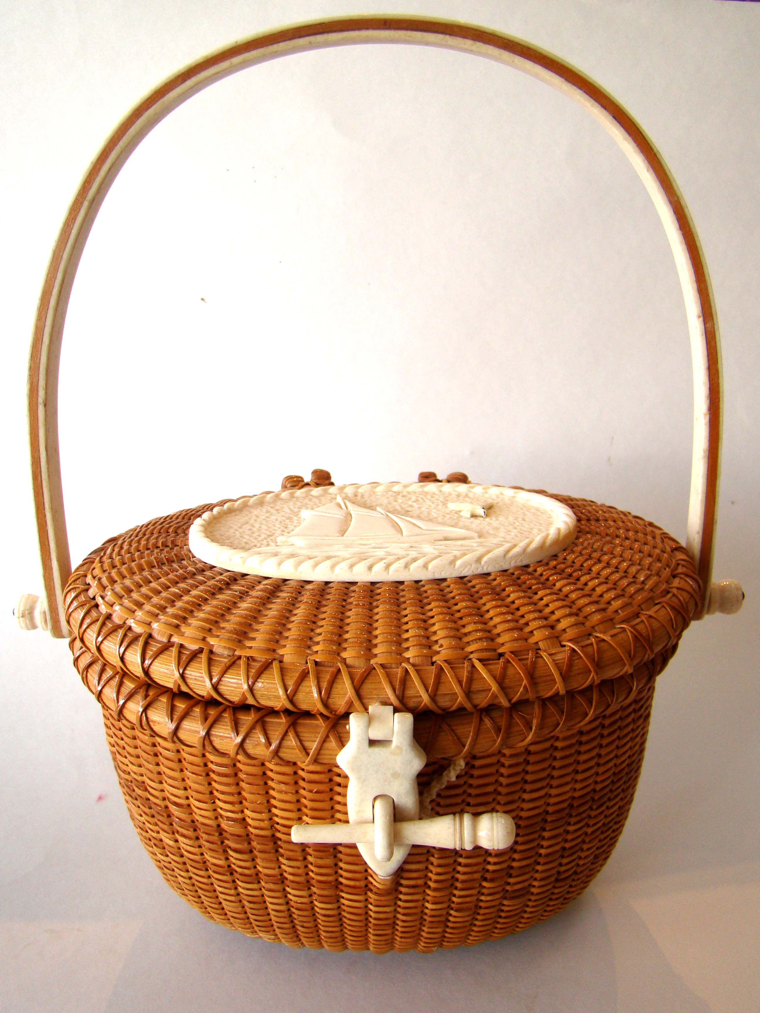 A beautiful and important Nantucket "Friendship" basket made by the iconic Gladys Ellis circa 1970
