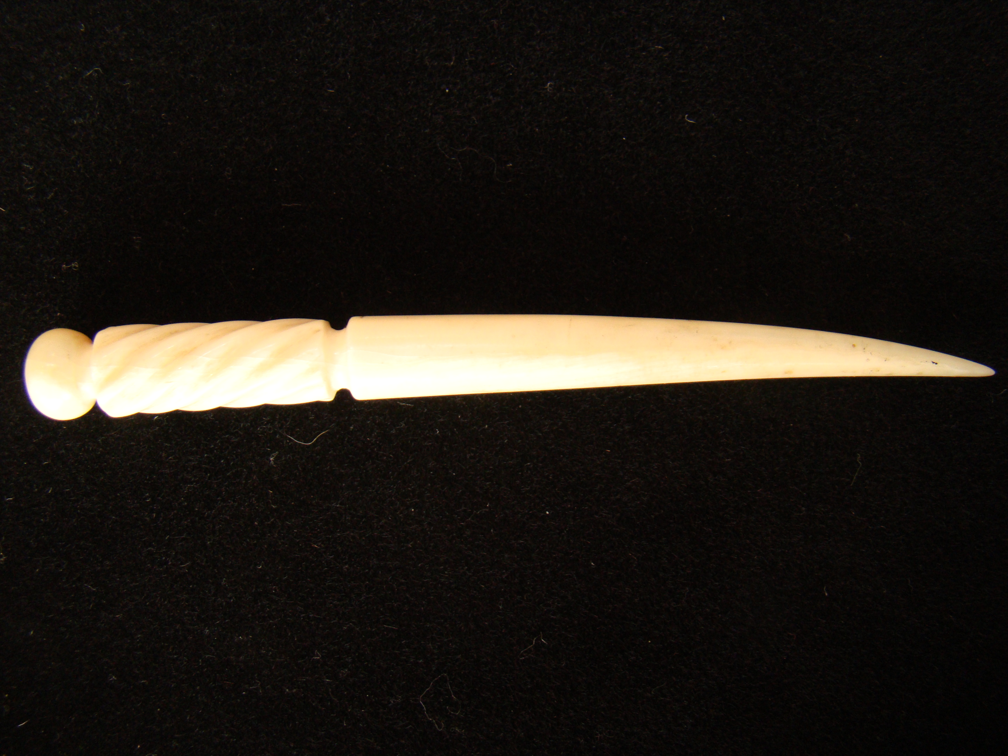 A fine antique whale ivory bodkin with barley twist handle circa 1850 — image 2