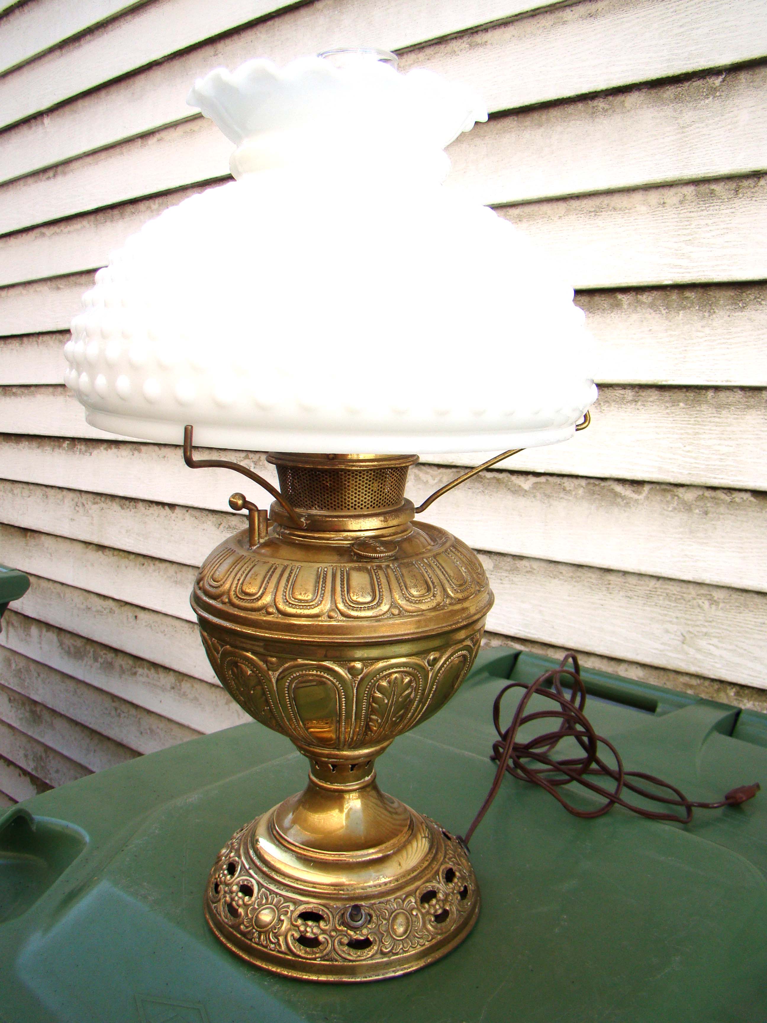A fine 19th century oil lamp made by Bradley & Hubbard of Bridgeport, CT, circa 1880