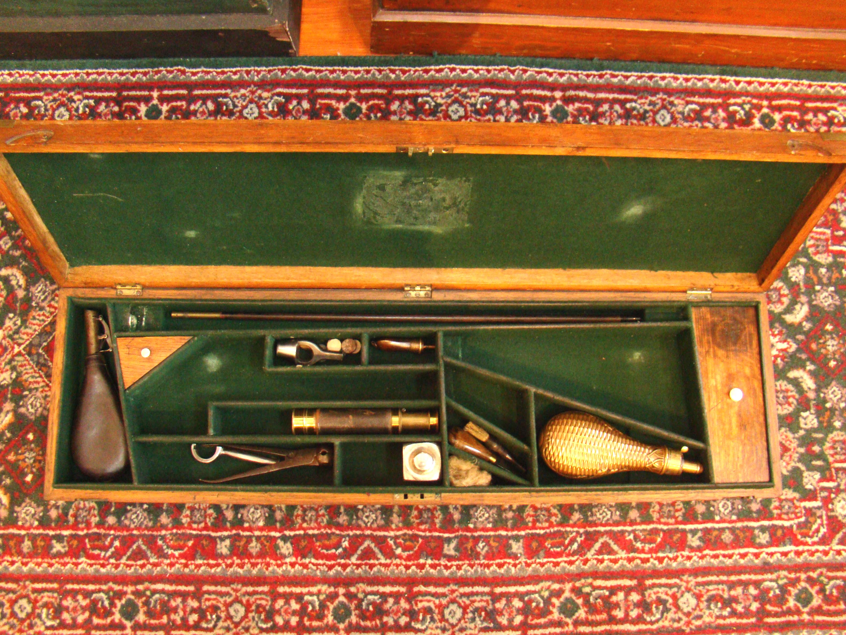 A fine and RARE 18th century combination flintlock pistol, blunderbuss and musket made by William Perry of London circa 1780 — image 10