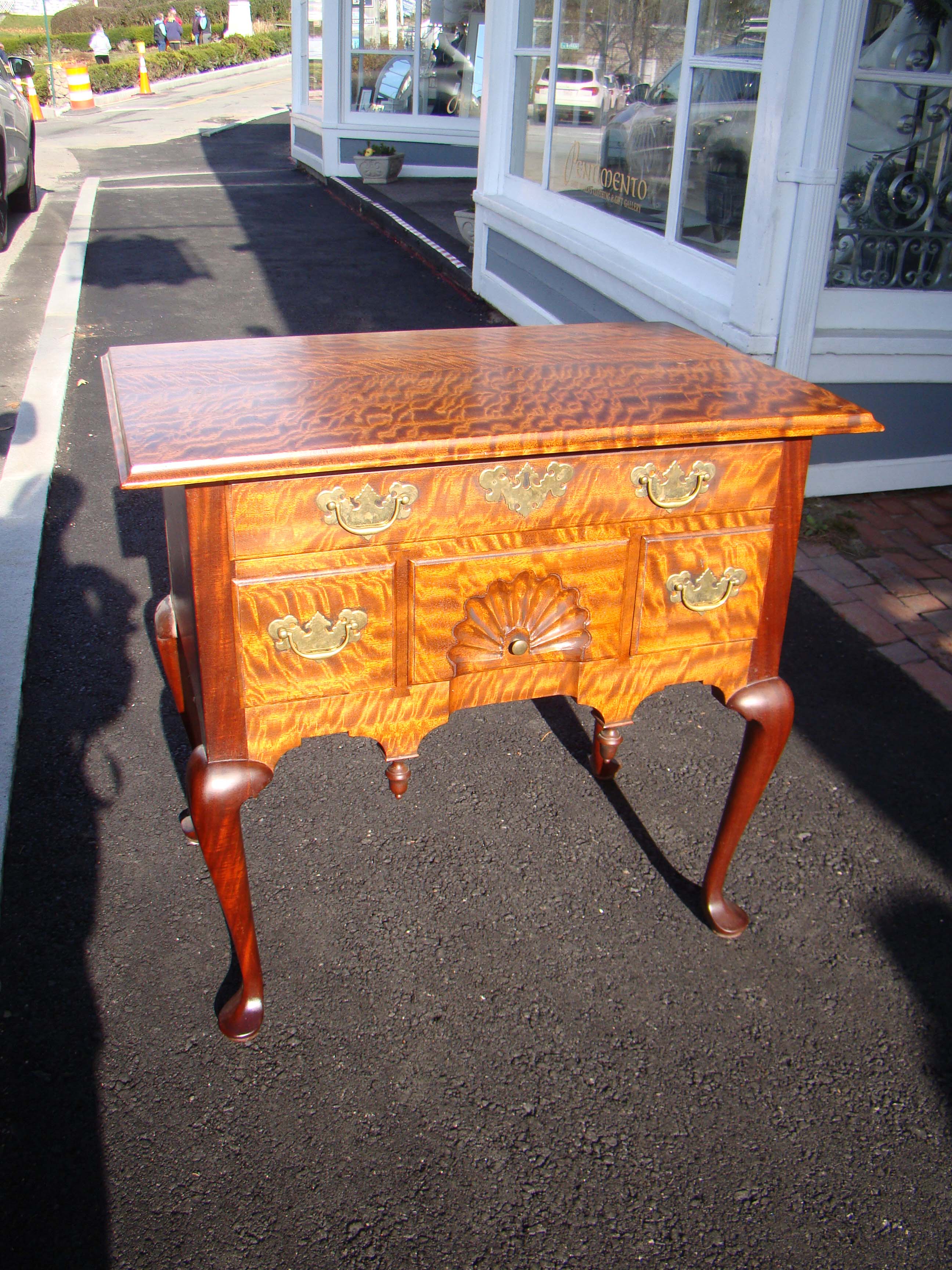 An exceptionally beautiful contemporary Queen Anne style lowboy