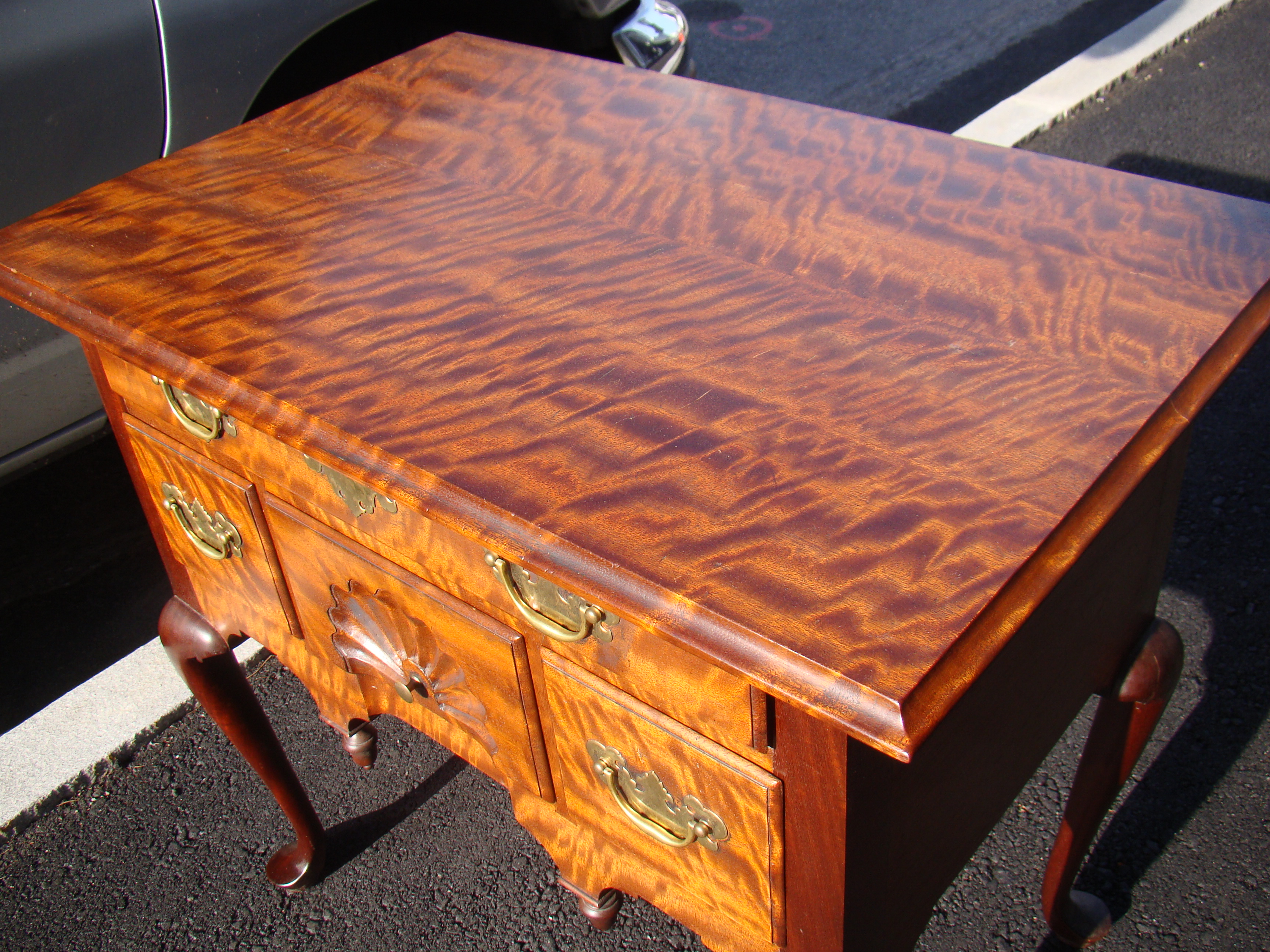 An exceptionally beautiful contemporary Queen Anne style lowboy — image 3