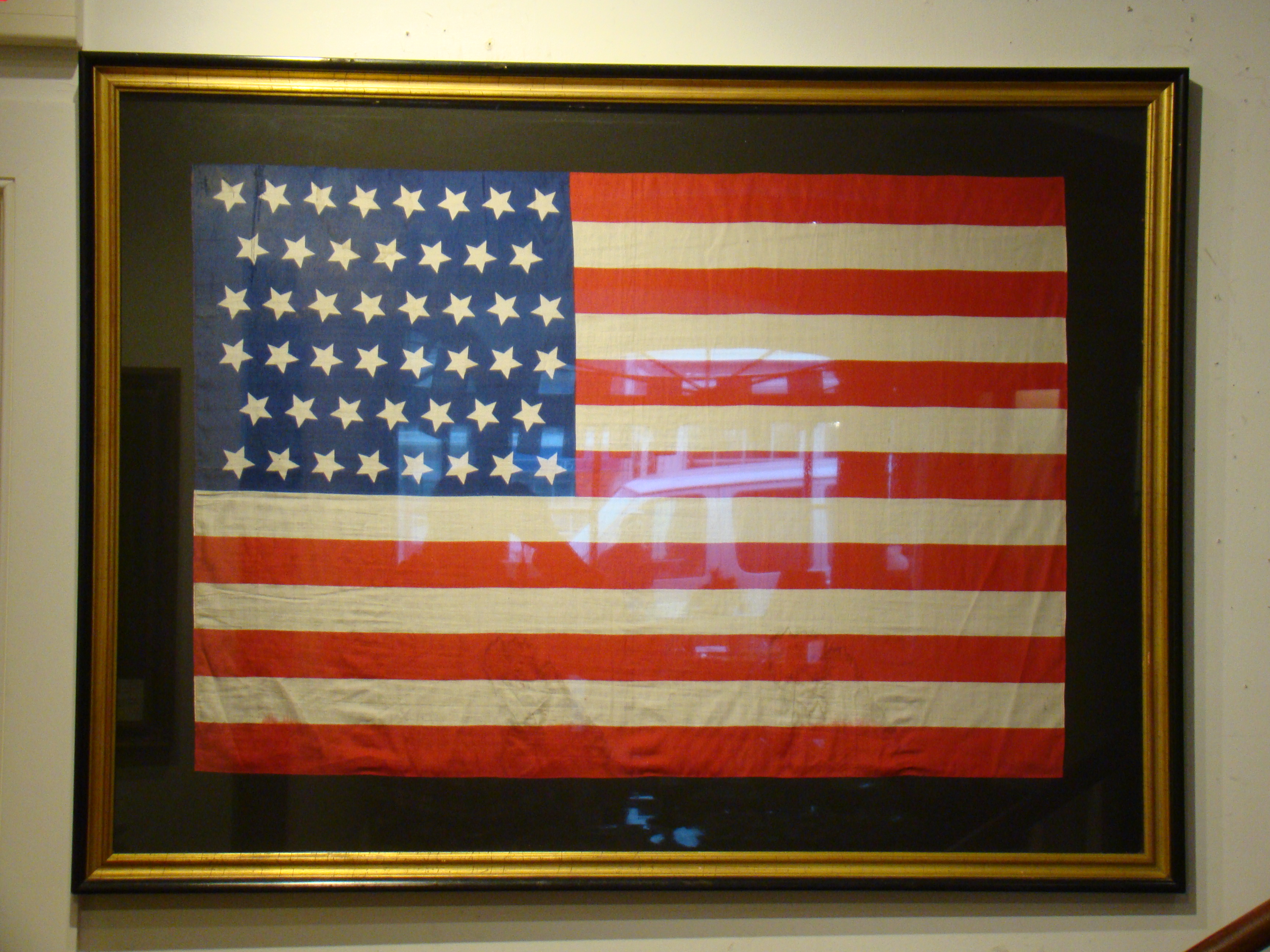 A fine 46 star American parade flag made to celebrate Oklahoma joining the Union on July 4, 1908 — image 3