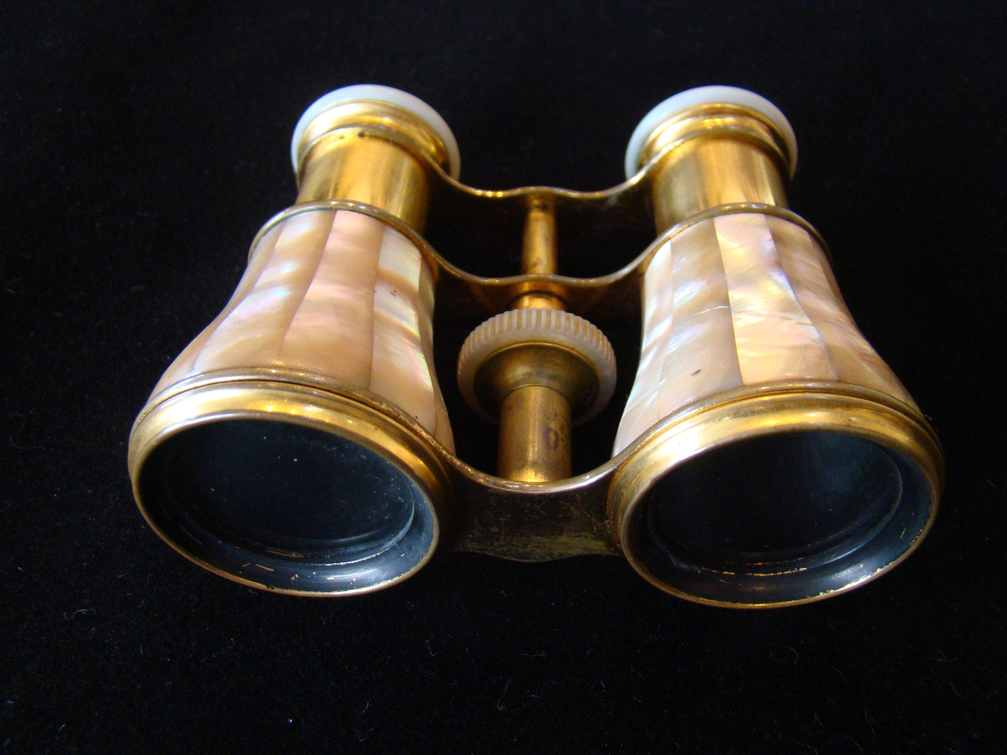 A fine pair of French opera glasses made by Lemaire of Paris and retailed by Alexander Stowell of Boston circa 1890 — image 2