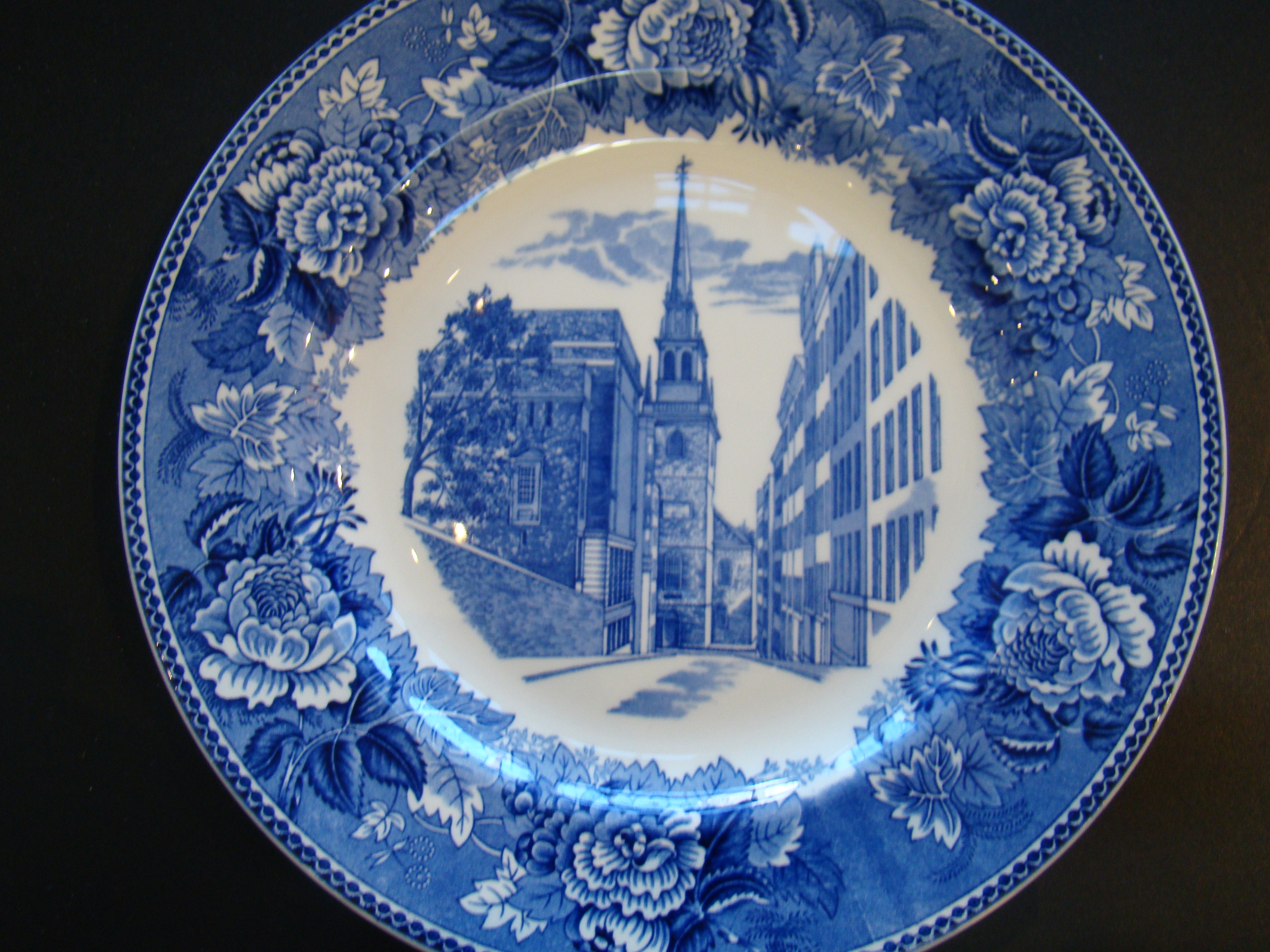 Six "Boston History" Commemorative plates made by Wedgwood and commissioned by Shreve, Crump & Low of Boston circa 1932 — image 4