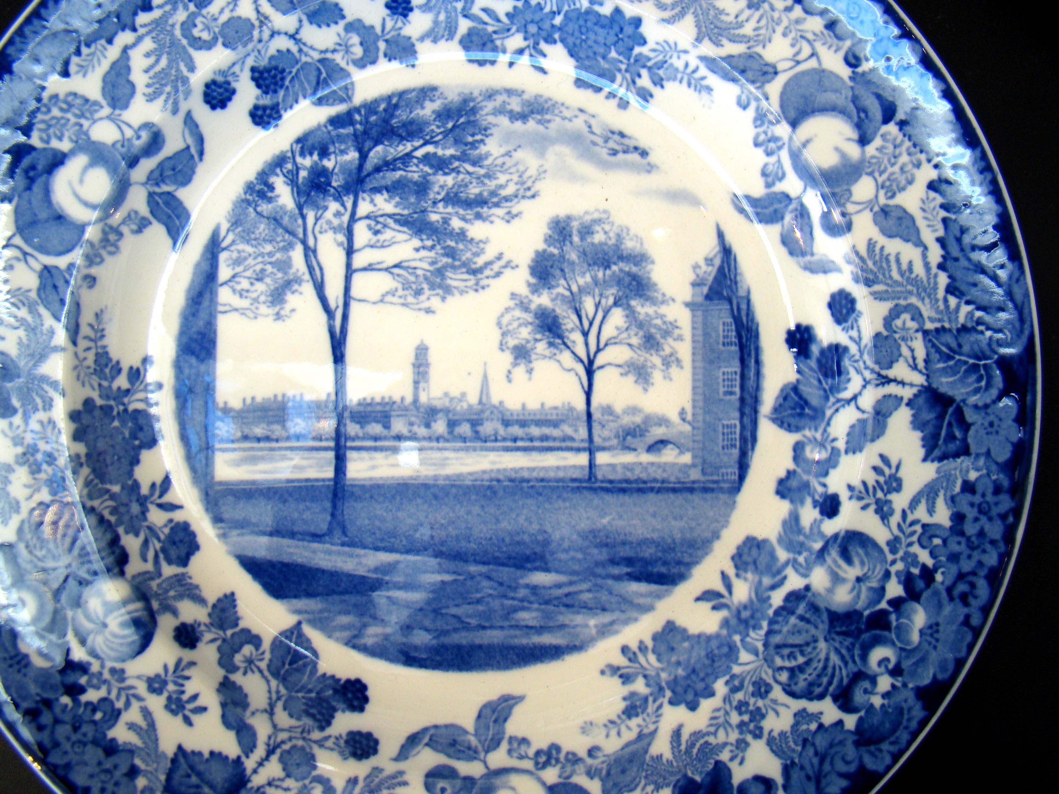 A group of six vintage "HARVARD COLLEGE" commemorative plates made by Wedgwood in 1927 — image 2