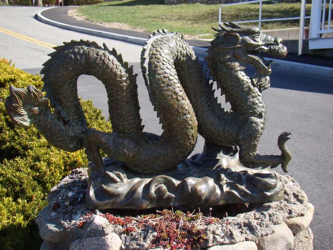 A fabulous vintage bronze Chinese Dragon Sculpture — image 4