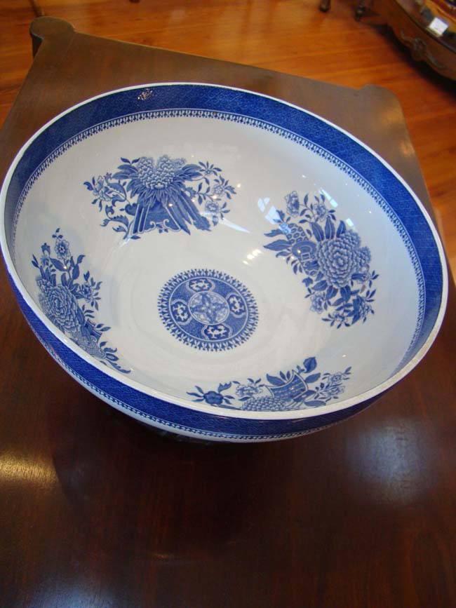 A vintage Copeland Spode Fitzhugh bowl — image 2