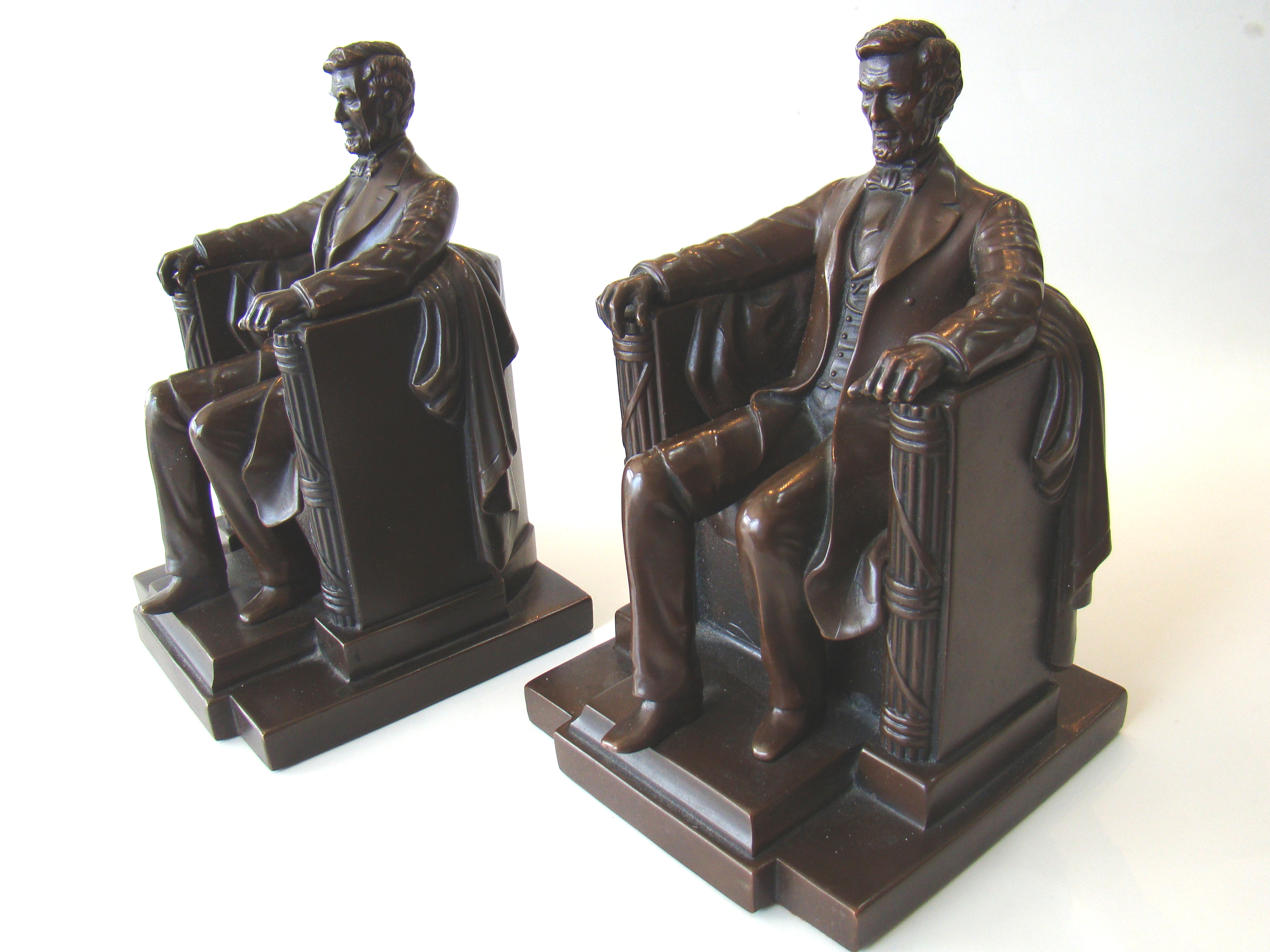 A FABULOUS pair of Abraham Lincoln bookends made by Jennings Brothers of Bridgeport, CT., circa 1925 — image 2