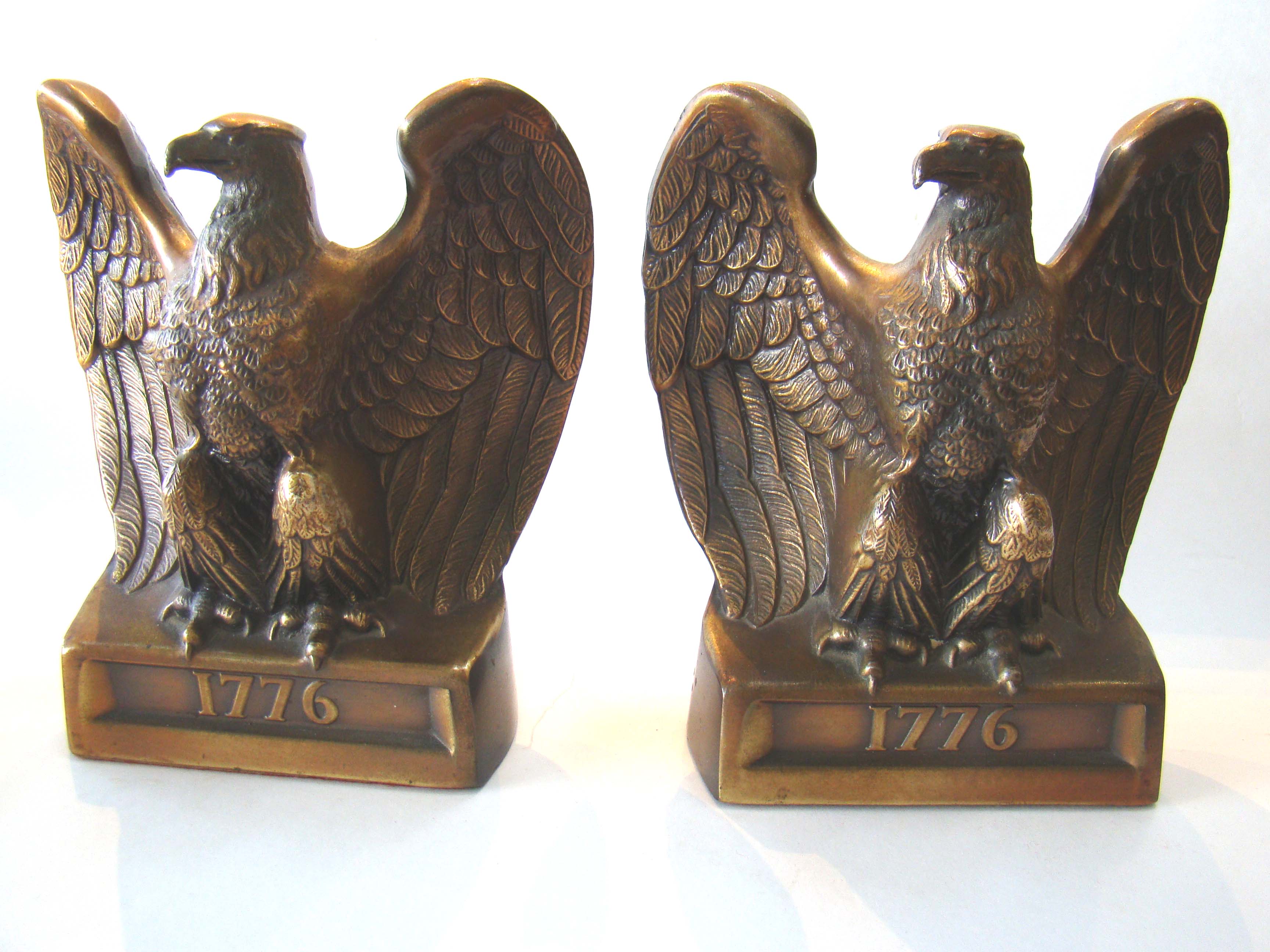 An exceptionally fine pair of American eagle bookends made by The Philadelphia Mfg. Co., circa 1960