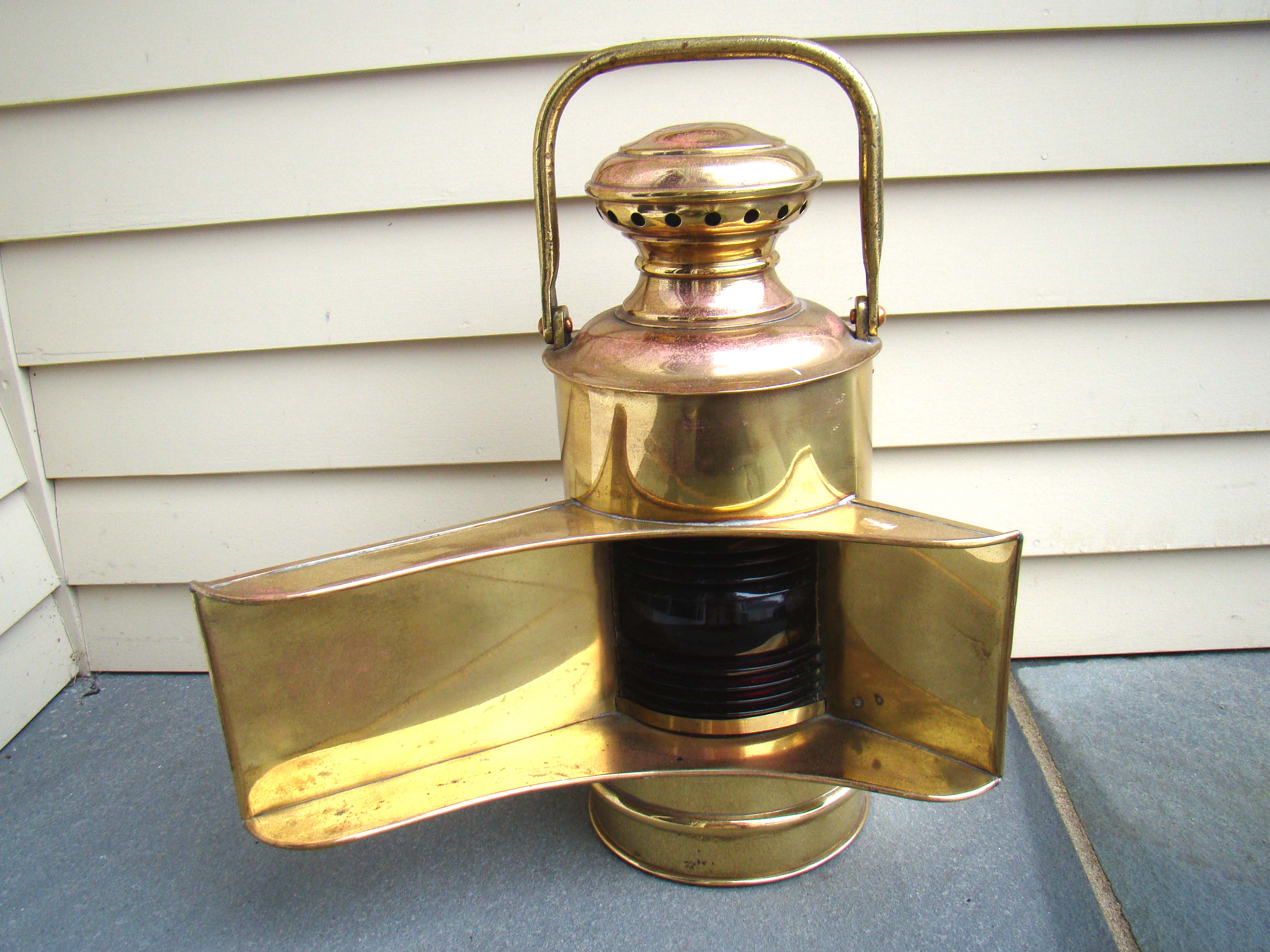 A RARE pair of U.S. Navy "Wing" style ship's bridge lanterns circa 1901-1910 — image 2