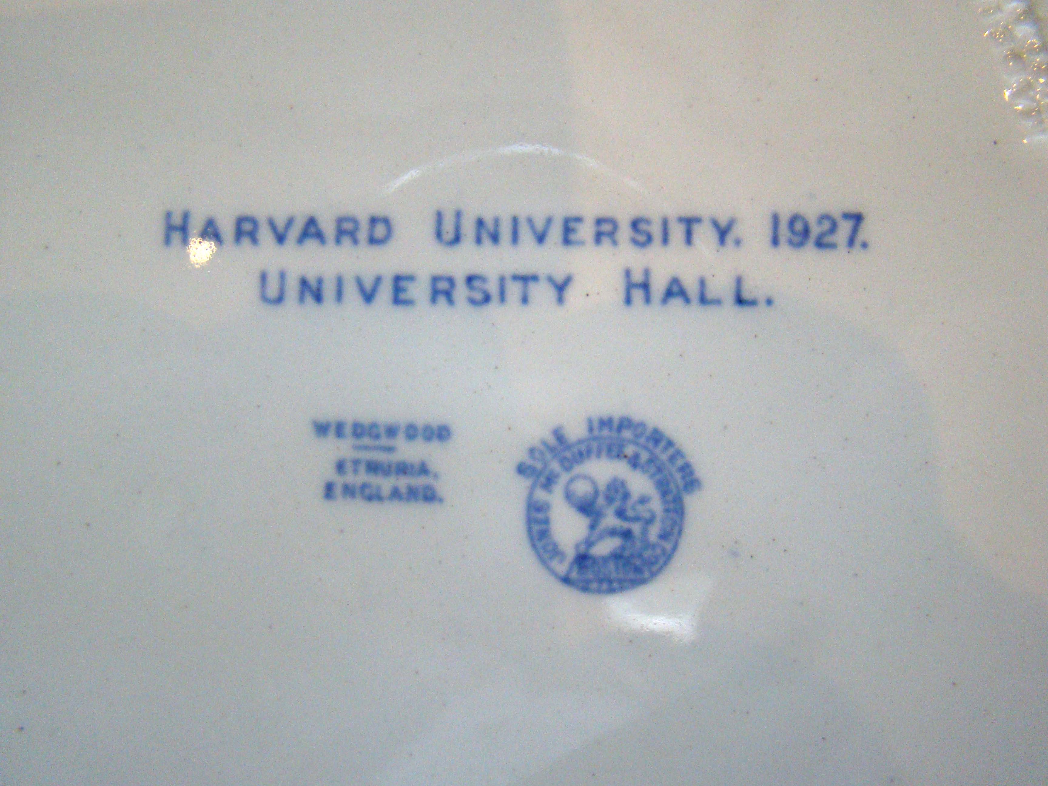 A fine set of four HARVARD UNIVERSITY commemorative plates made by Wedgwood in 1927 — image 3