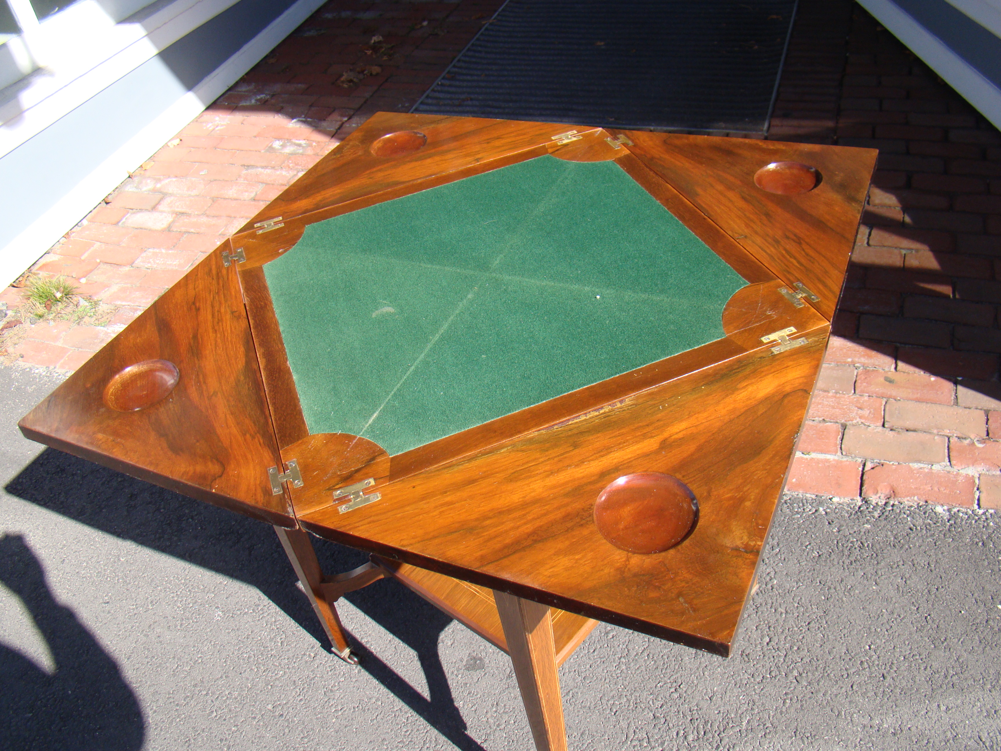 A fine 19th century rosewood fold-over games table inlaid with boxwood circa 1860-1870 — image 6
