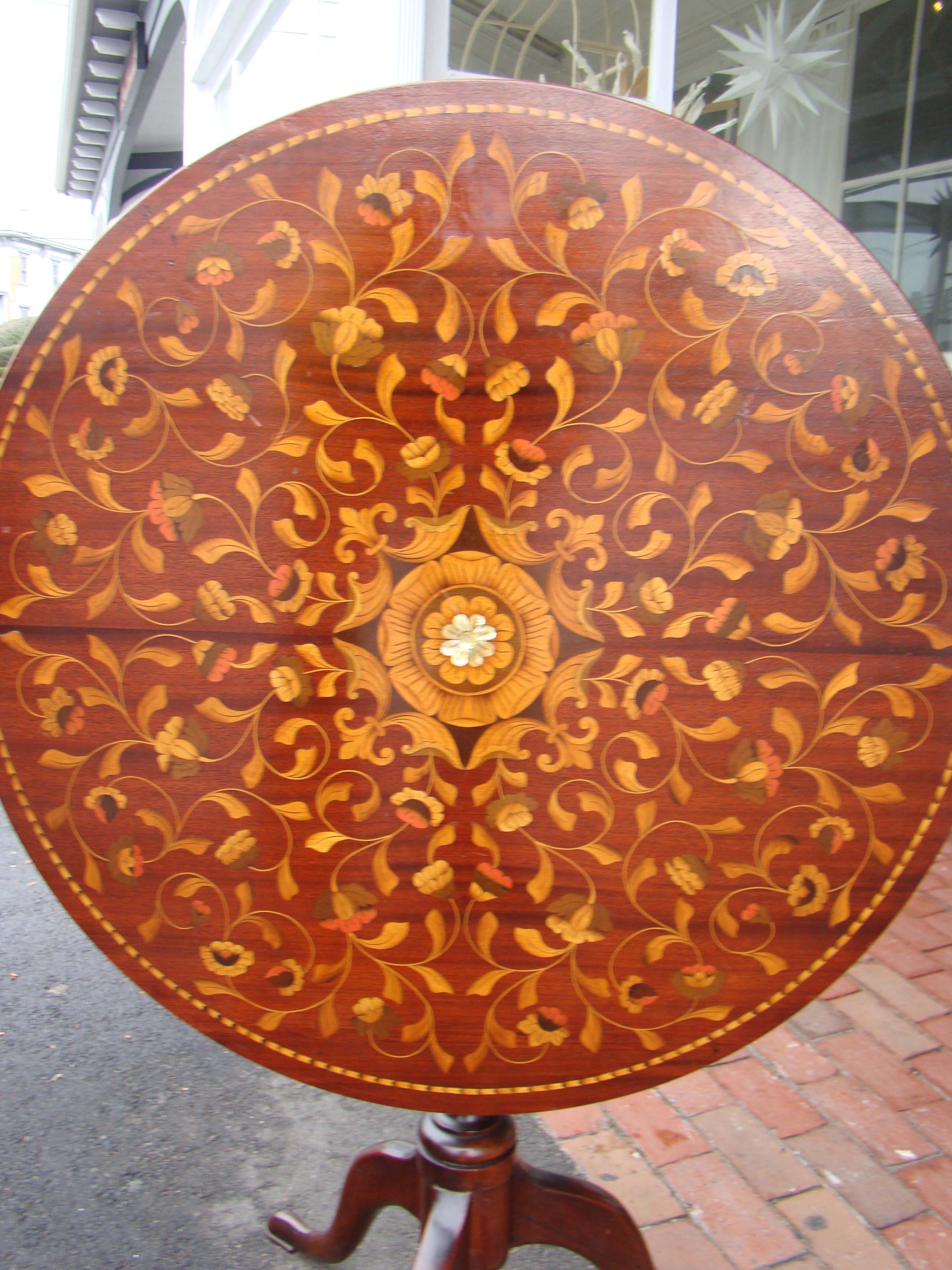 A wonderful 19th century American Queen Anne style tilt-top tea table with fabulous marquetry inlay  — image 5