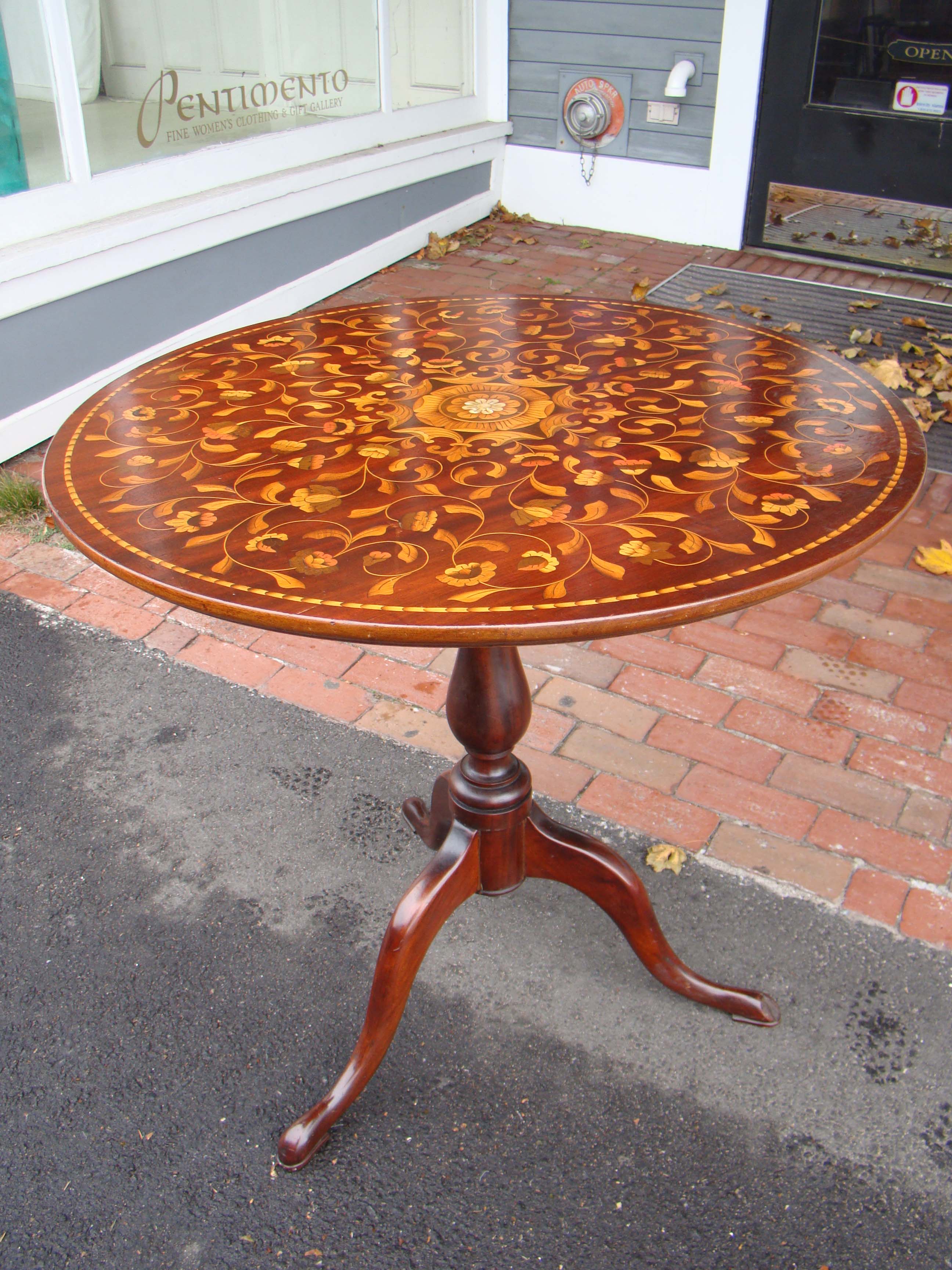 A wonderful 19th century American Queen Anne style tilt-top tea table with fabulous marquetry inlay  — image 2