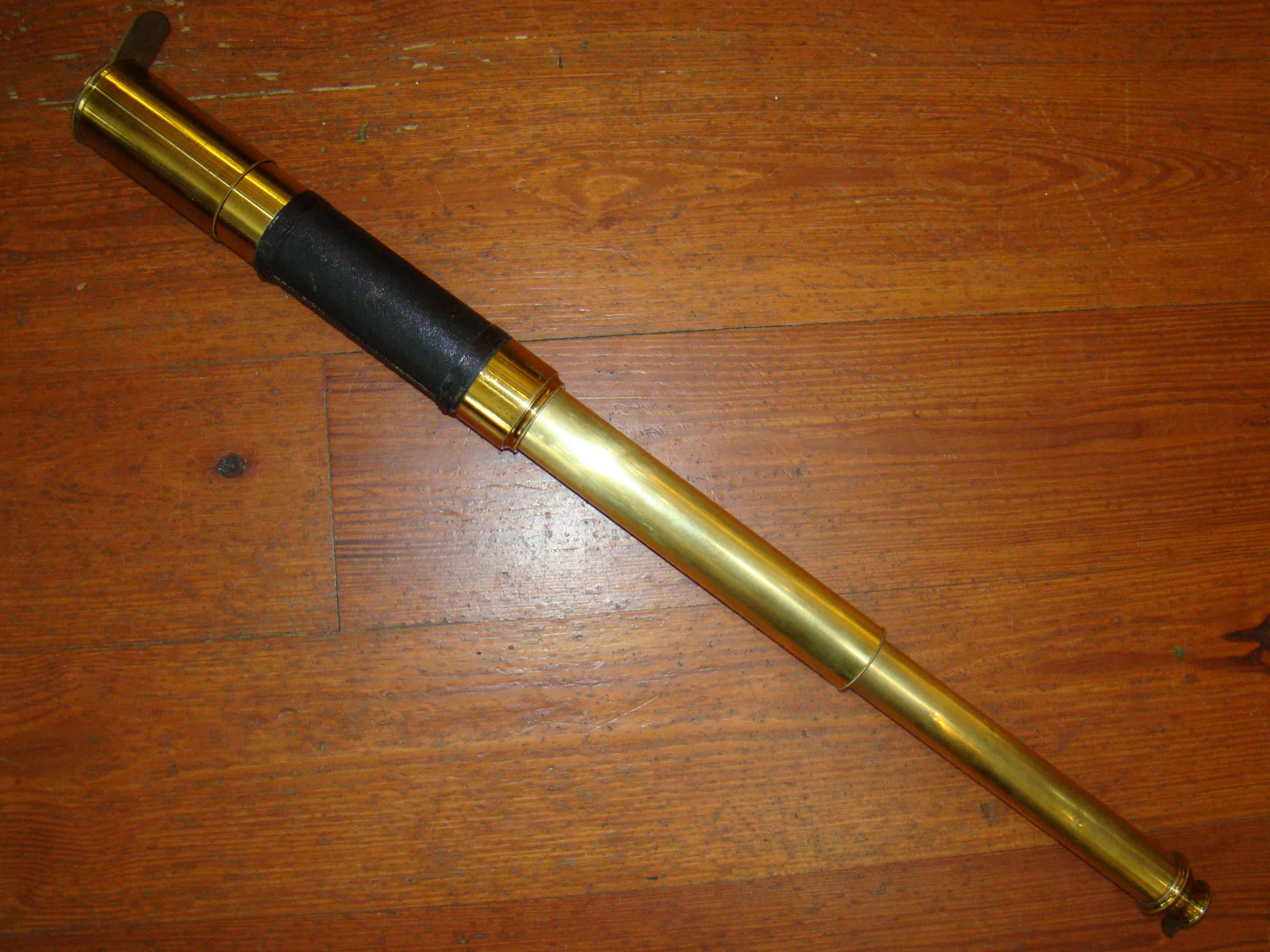 A fine 19th century mariner's two-draw telescope made by Thomas Flint of London, 1837-1848