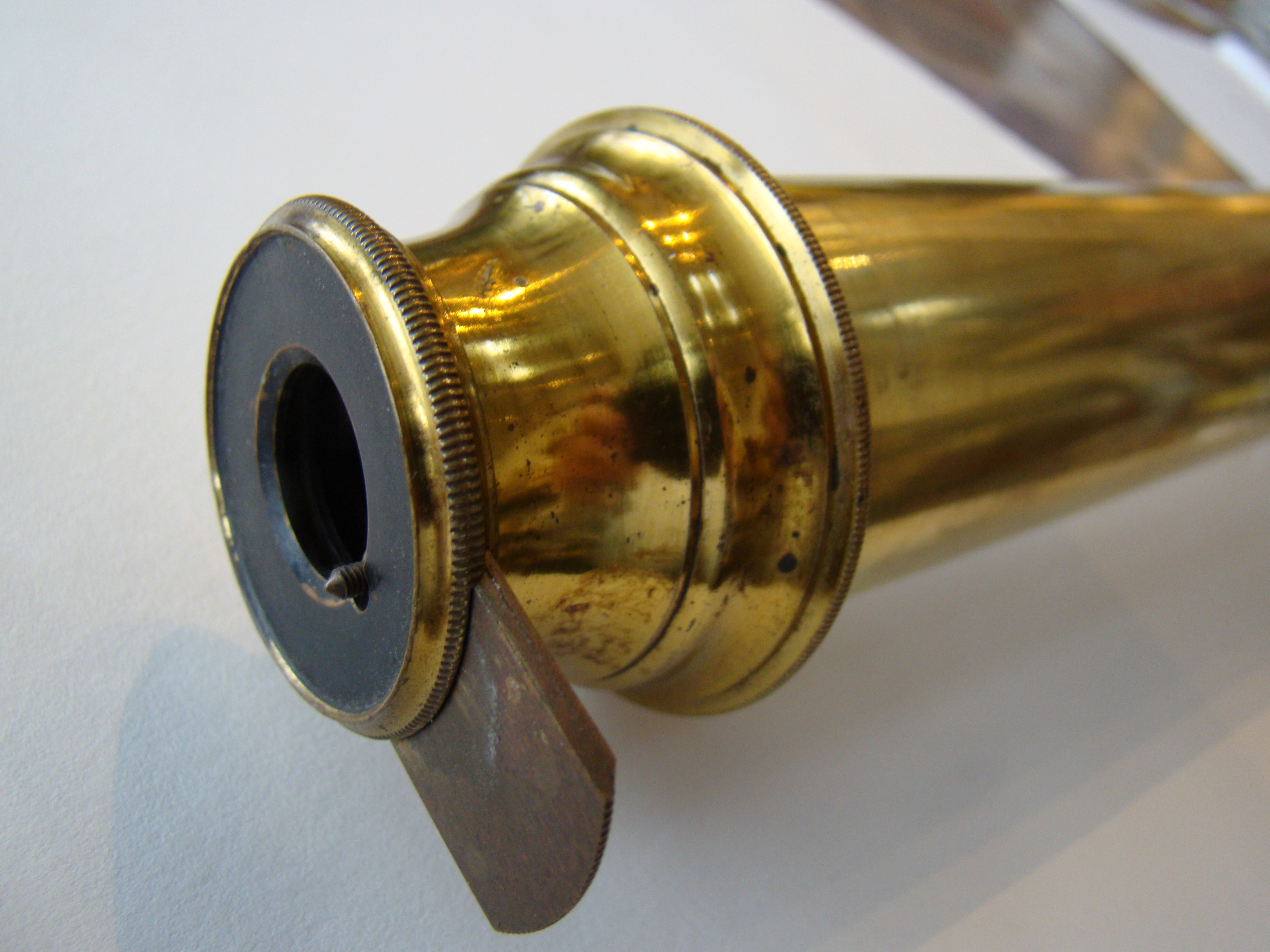 A fine 19th century mariner's two-draw telescope made by Thomas Flint of London, 1837-1848 — image 3