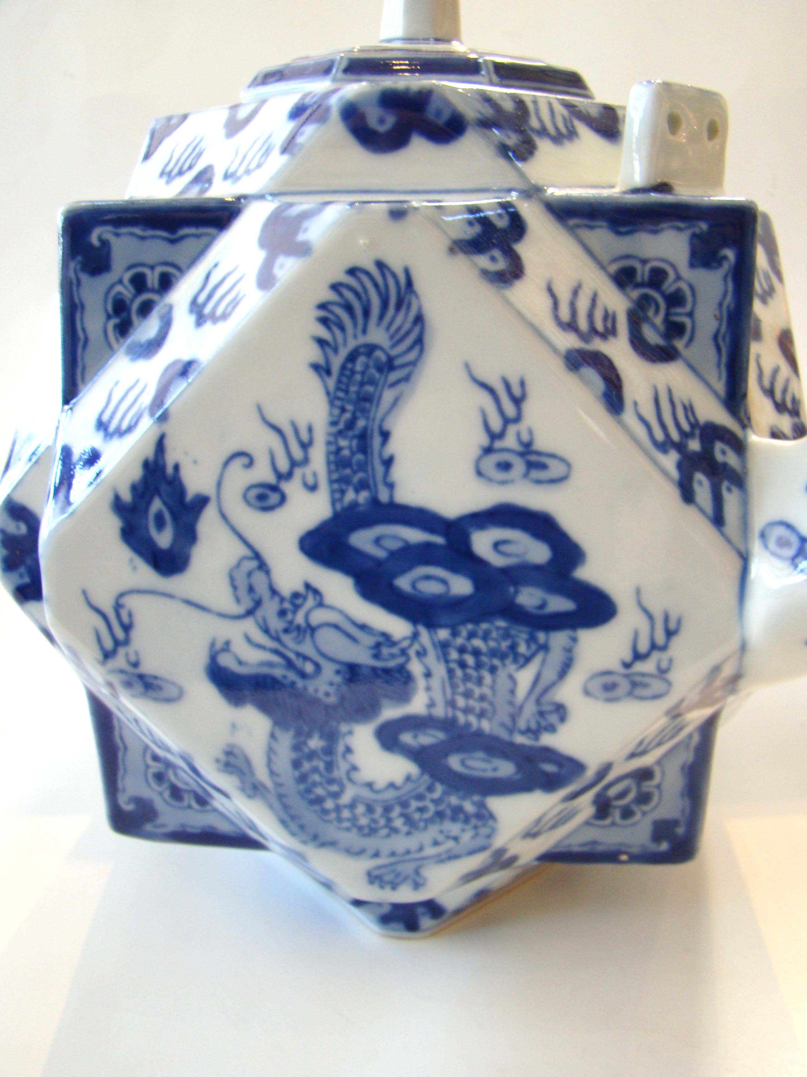 An unusual Chinese faceted square form teapot with dragon decoration — image 4