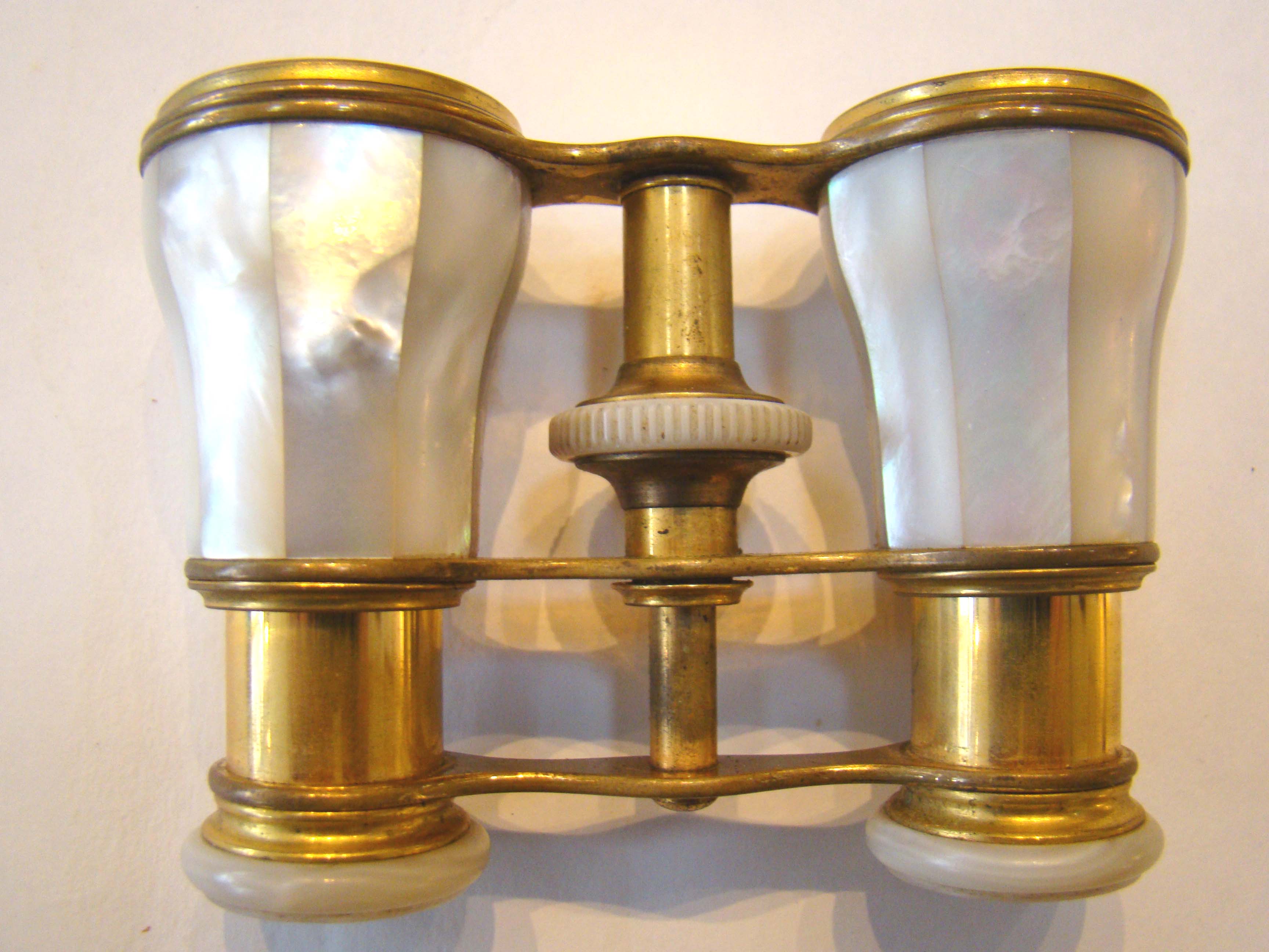 A pair of 19th century mother-of-pearl mounted gilt brass French opera glasses circa 1895 — image 2