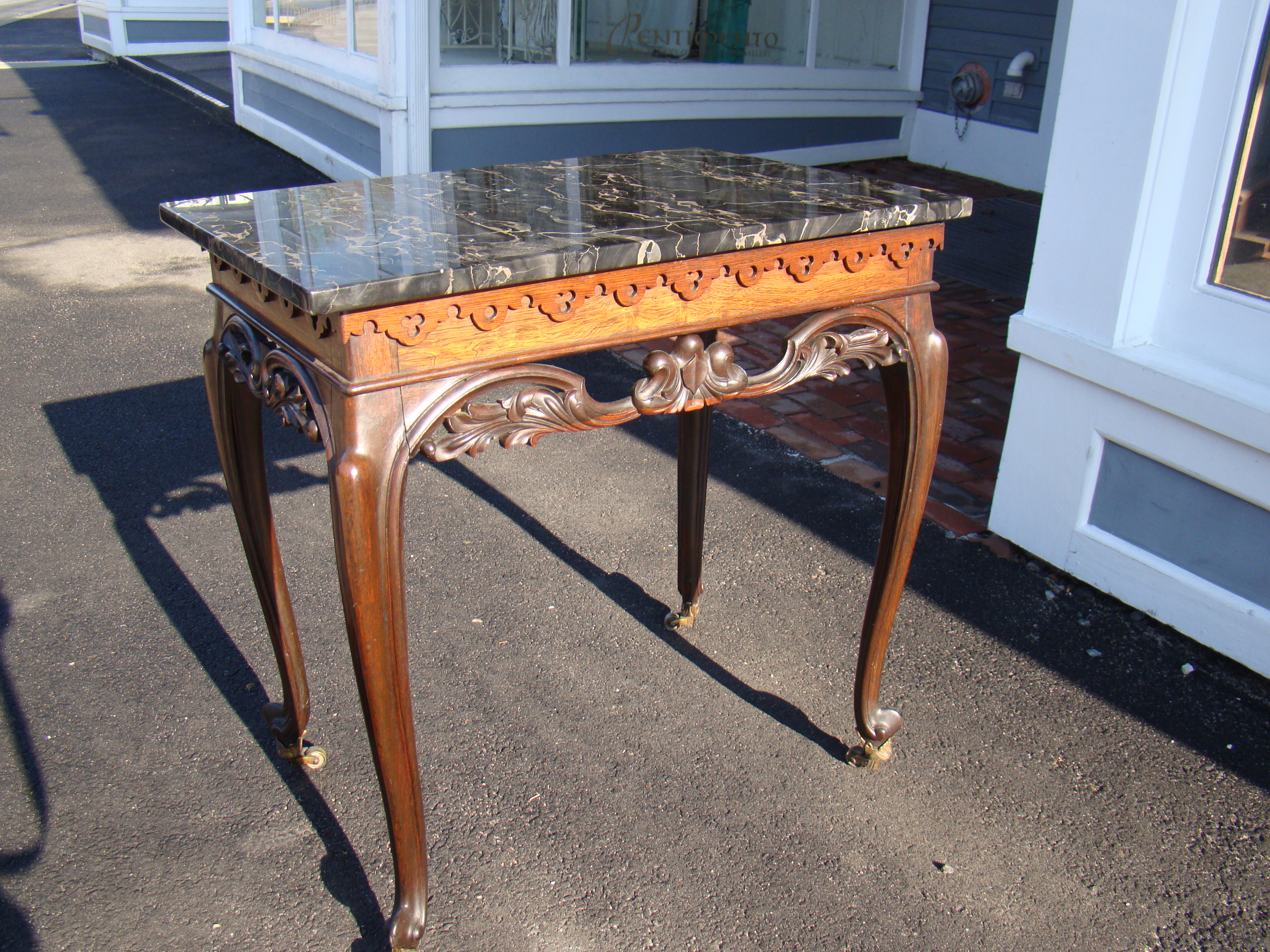 An attractive 19th century marble top table