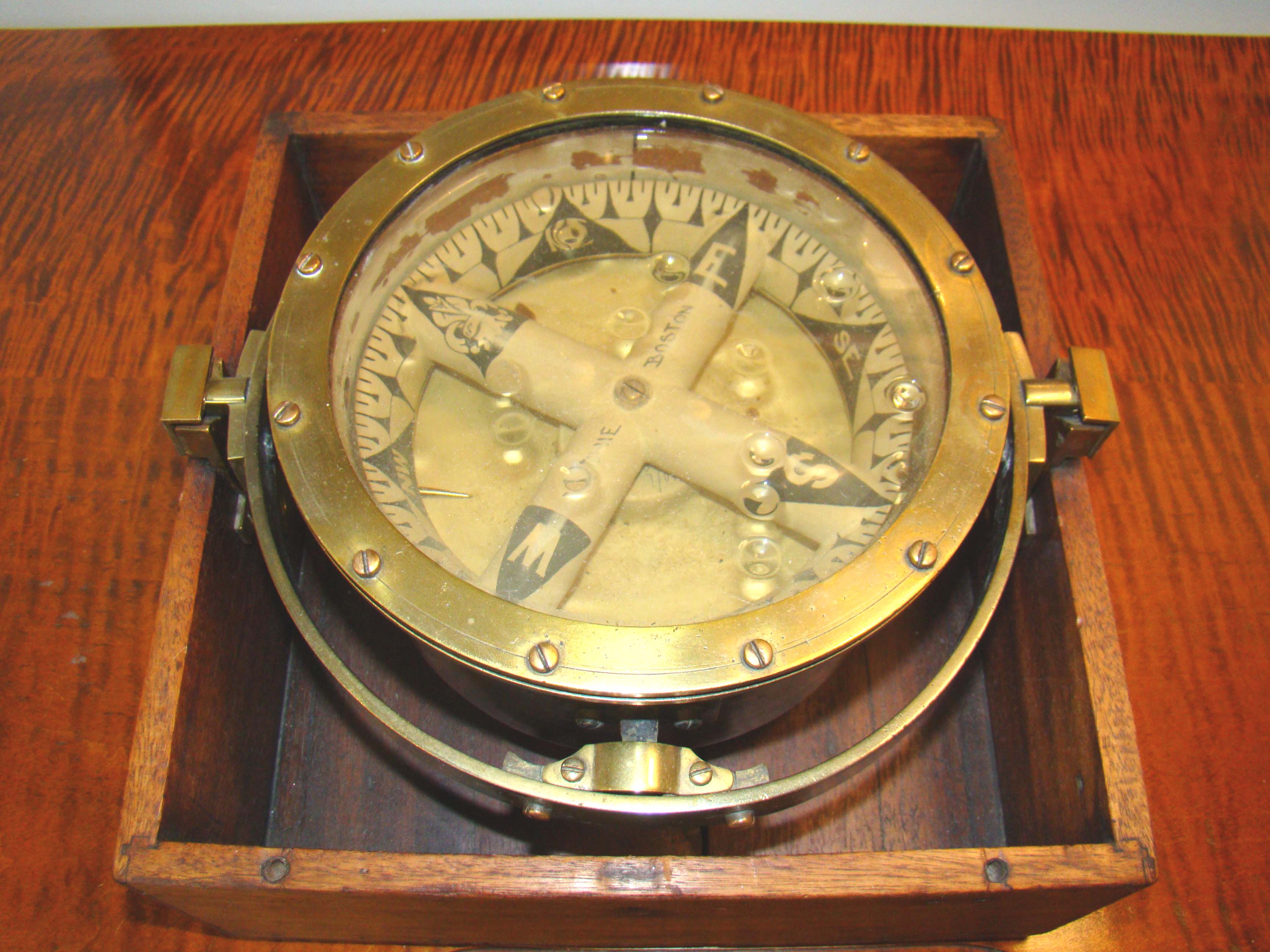 A RARE and IMPORTANT American boxed compass made by the inventor Edward Richie circa 1862 — image 2