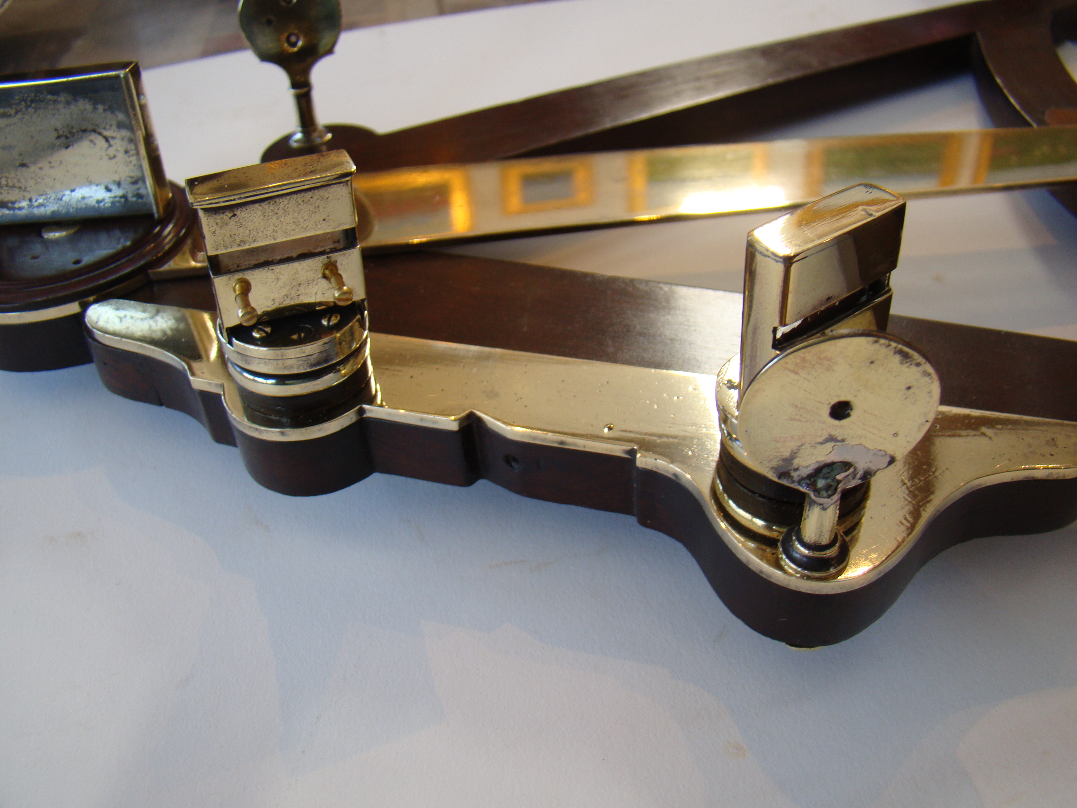 A fine and RARE Mariner's Octant made in London between 1751-1771 by Thomas Heath & Tycho Wing — image 6