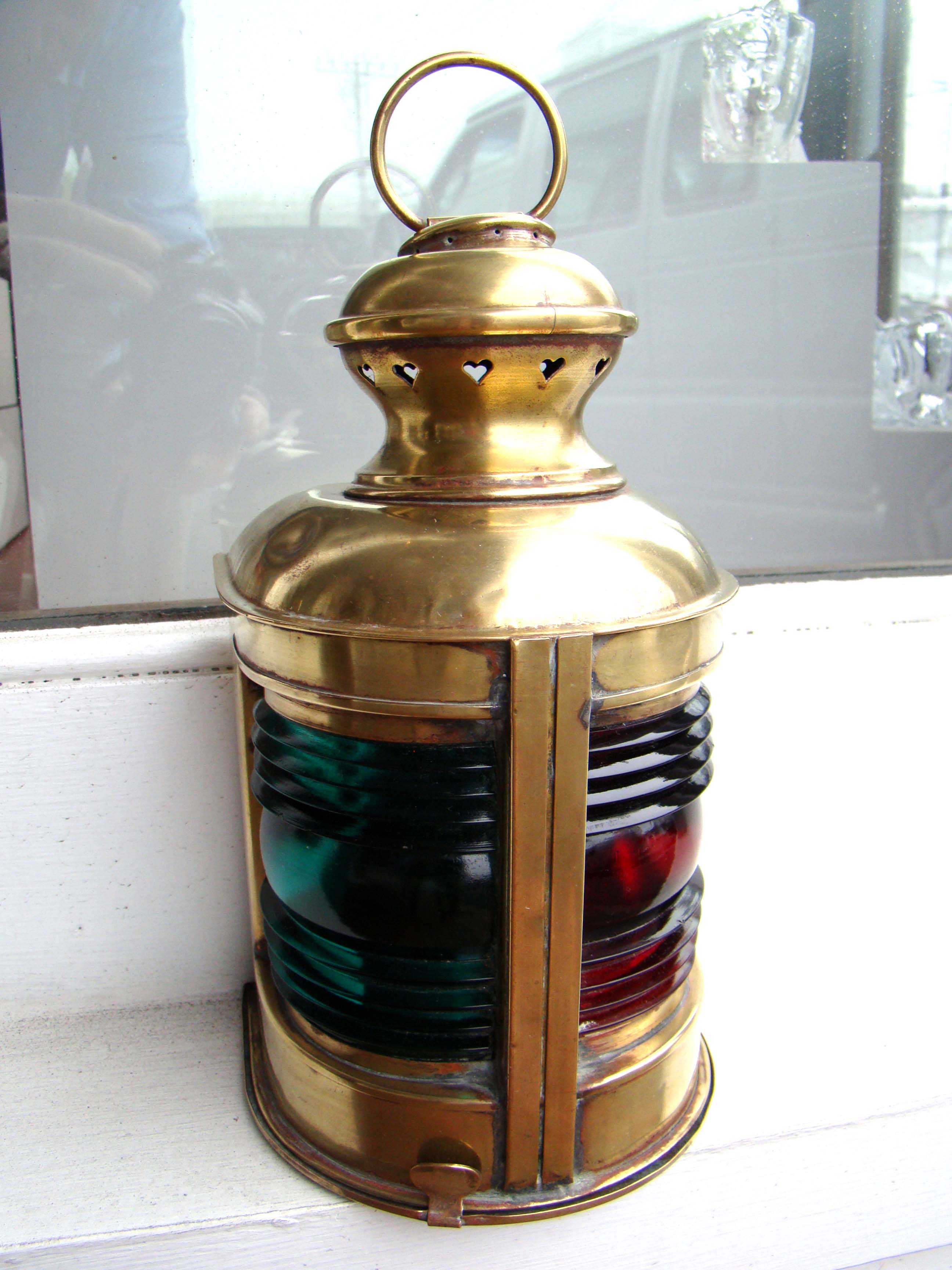 A fine vintage combination port & starboard lamp circa 1890-1910