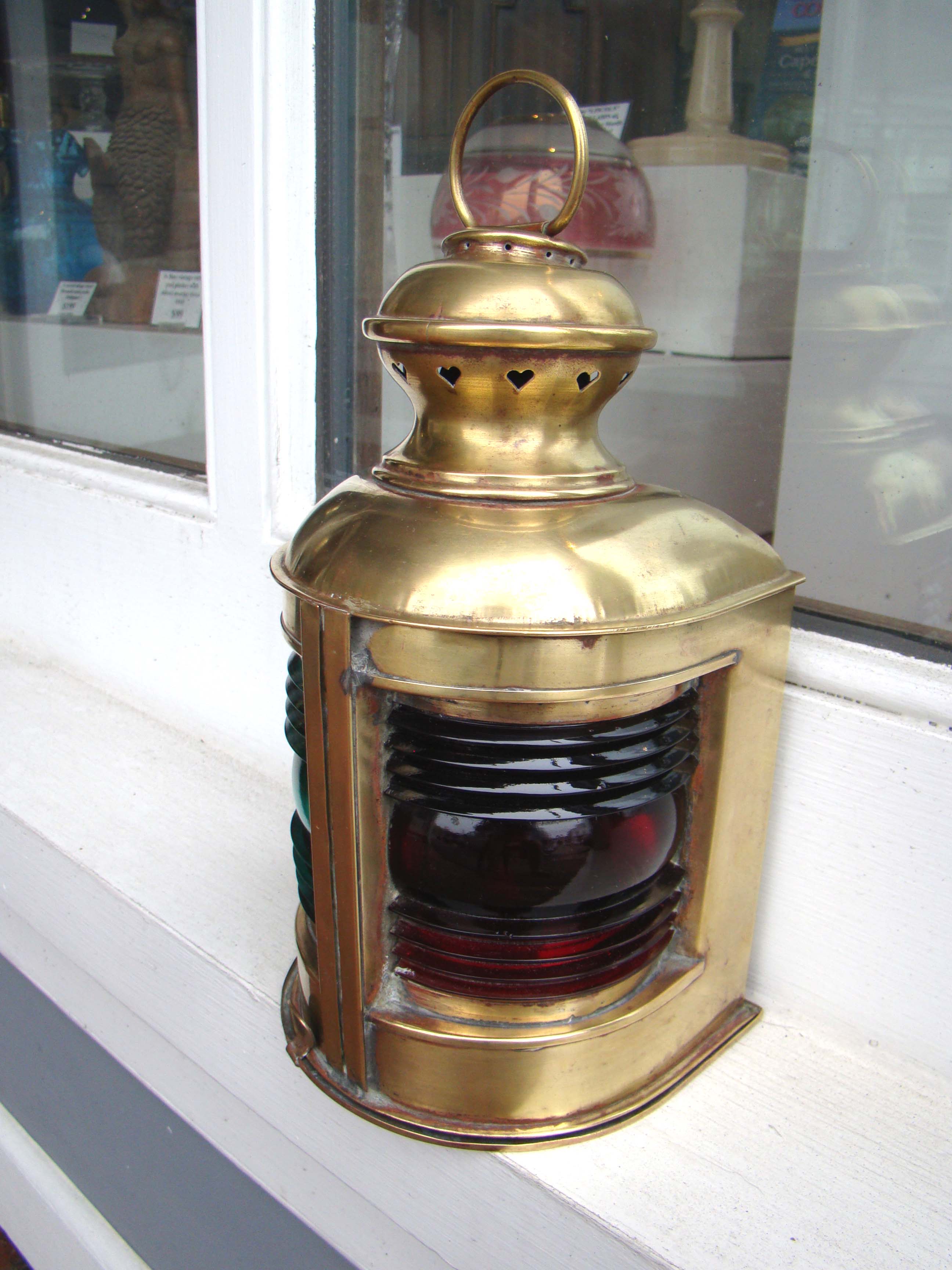 A fine vintage combination port & starboard lamp circa 1890-1910 — image 2