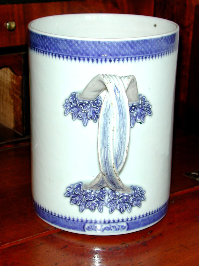 Fine Large Early 19th Century Chinese Export "Fitzhugh" Strap Handled Mug — image 3