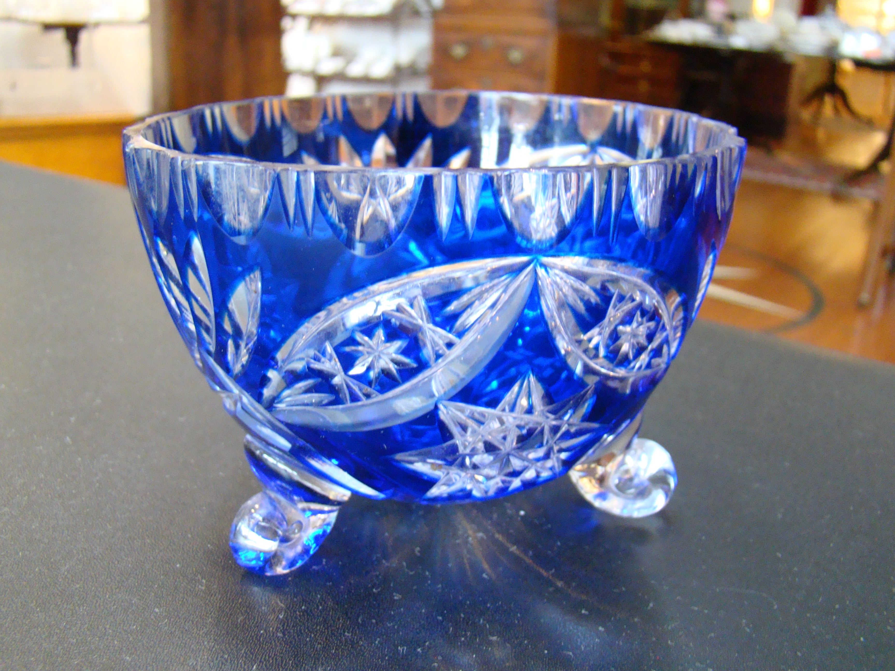 A beautiful small vintage cobalt blue cut crystal footed bowl — image 2