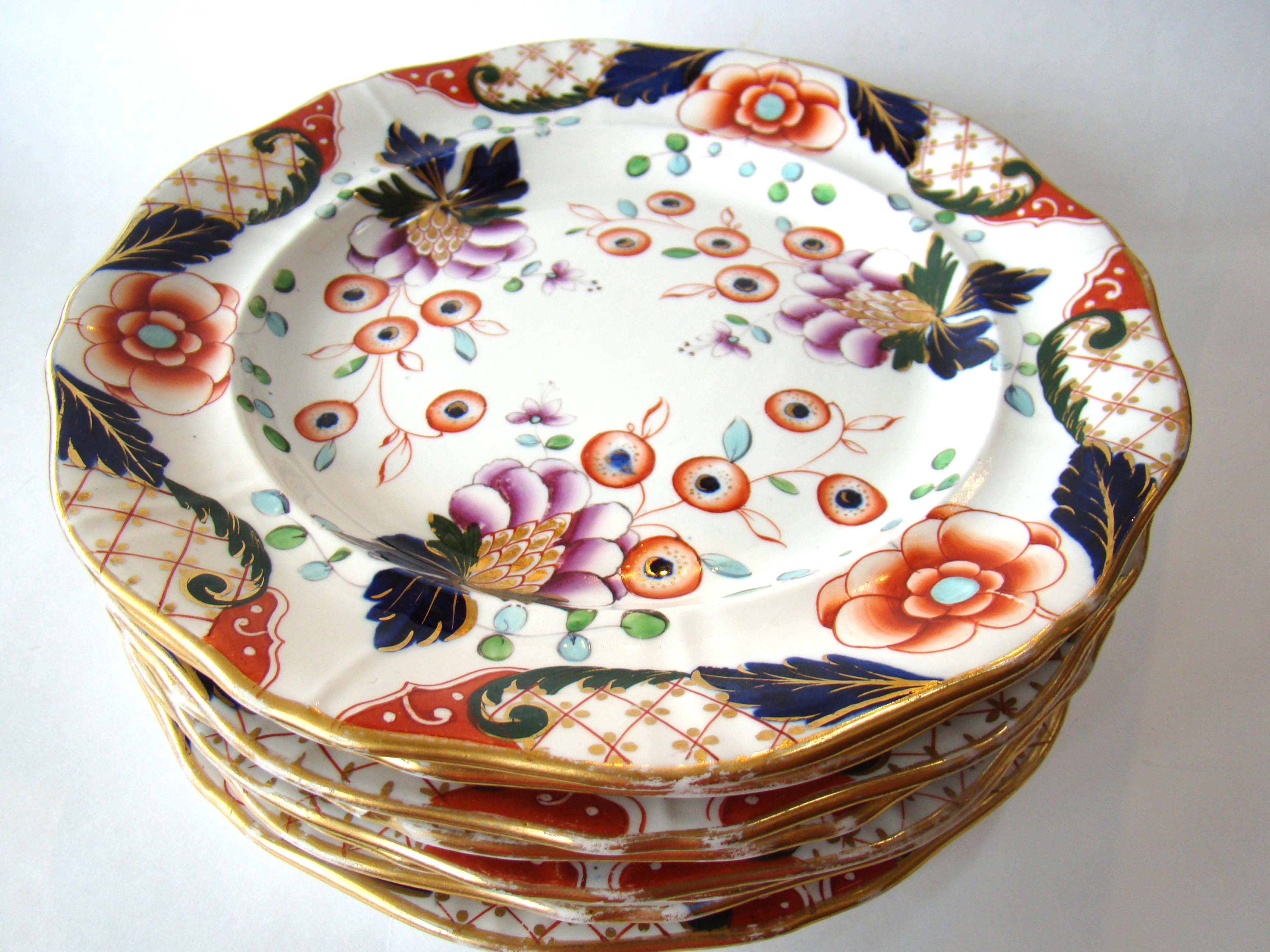 A rare set of eight early 19th century Ironstone dinner plates made by Davenport of Staffordshire circa 1815 — image 2